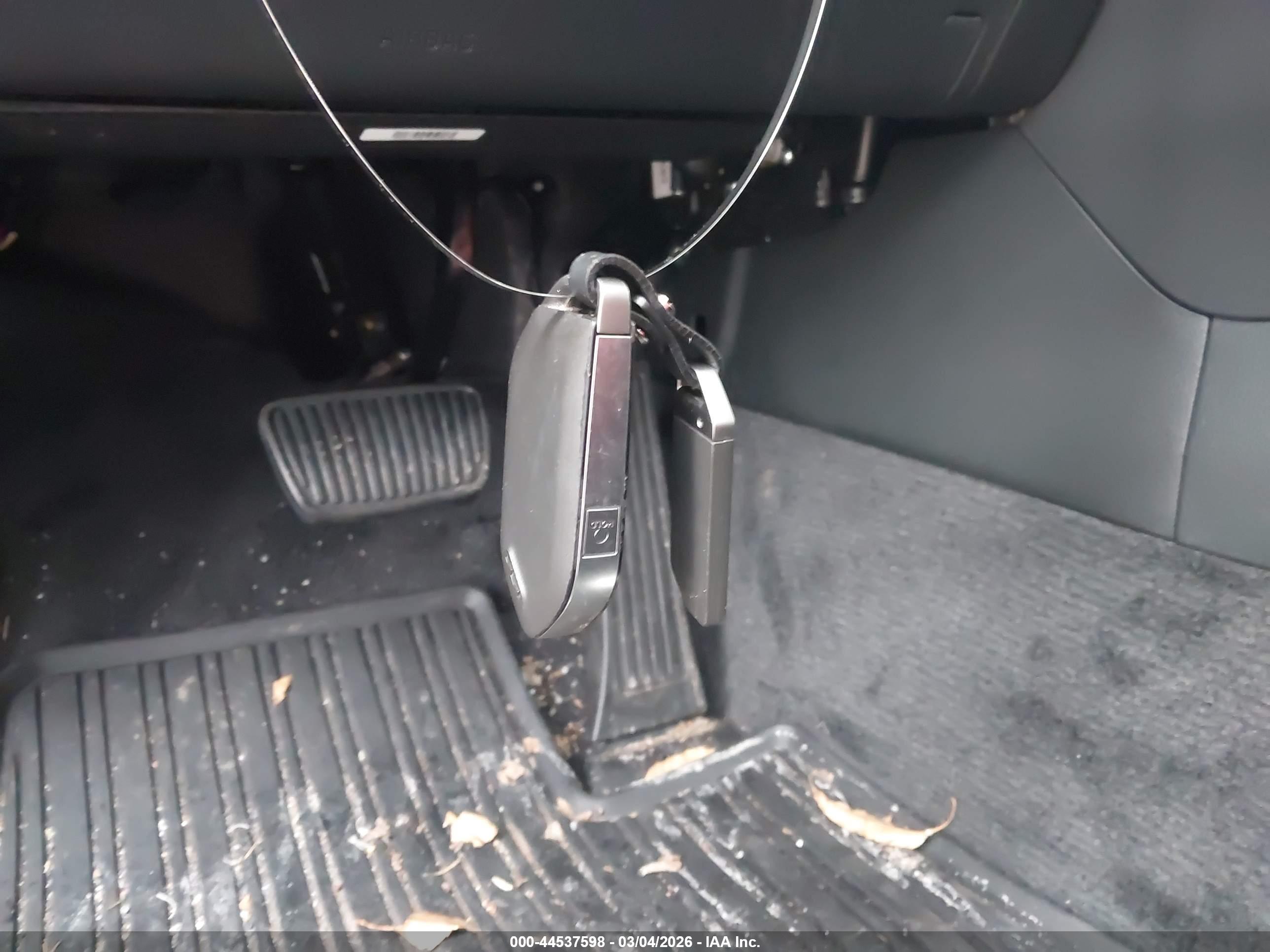 KIA K5 image 11