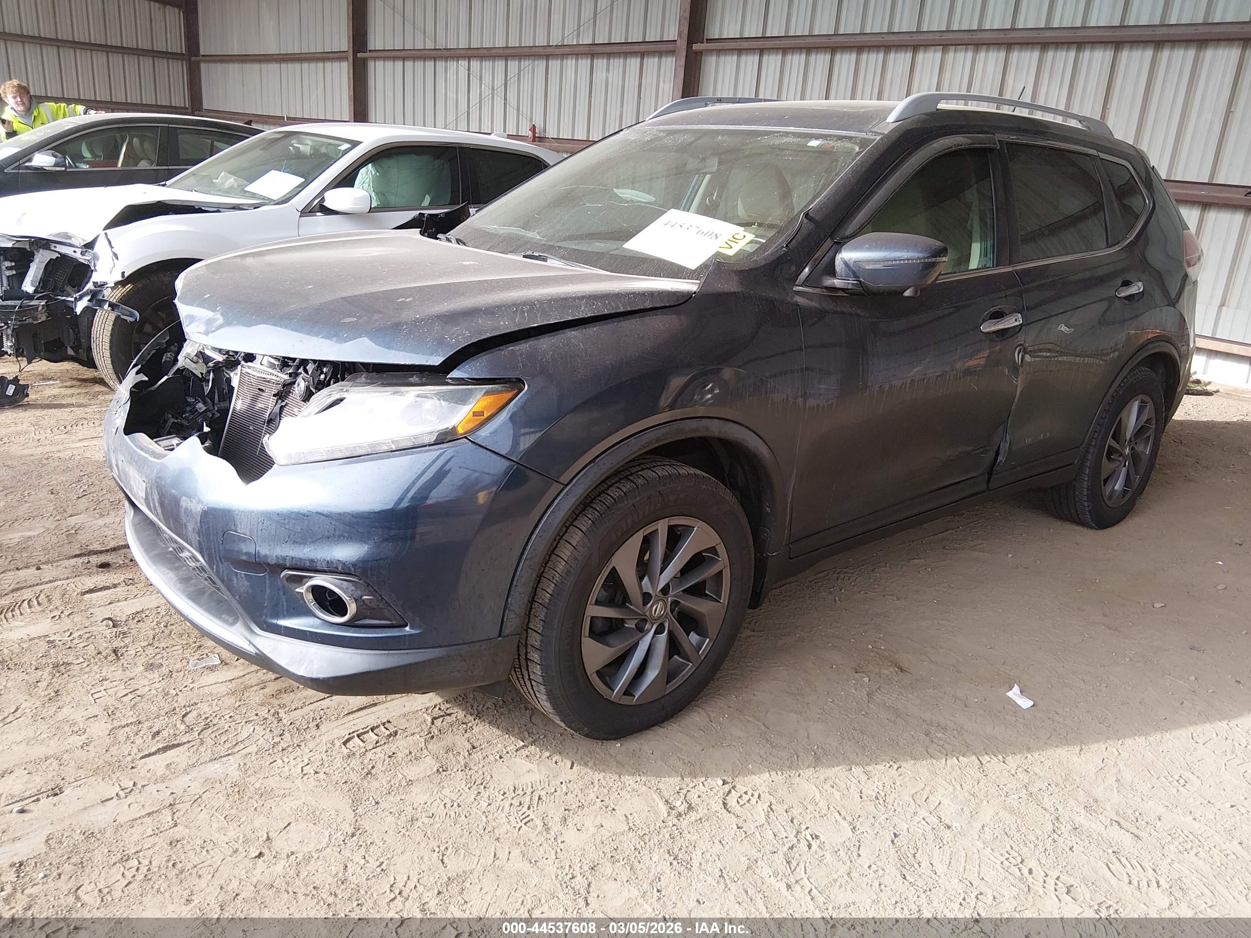 NISSAN ROGUE image 2