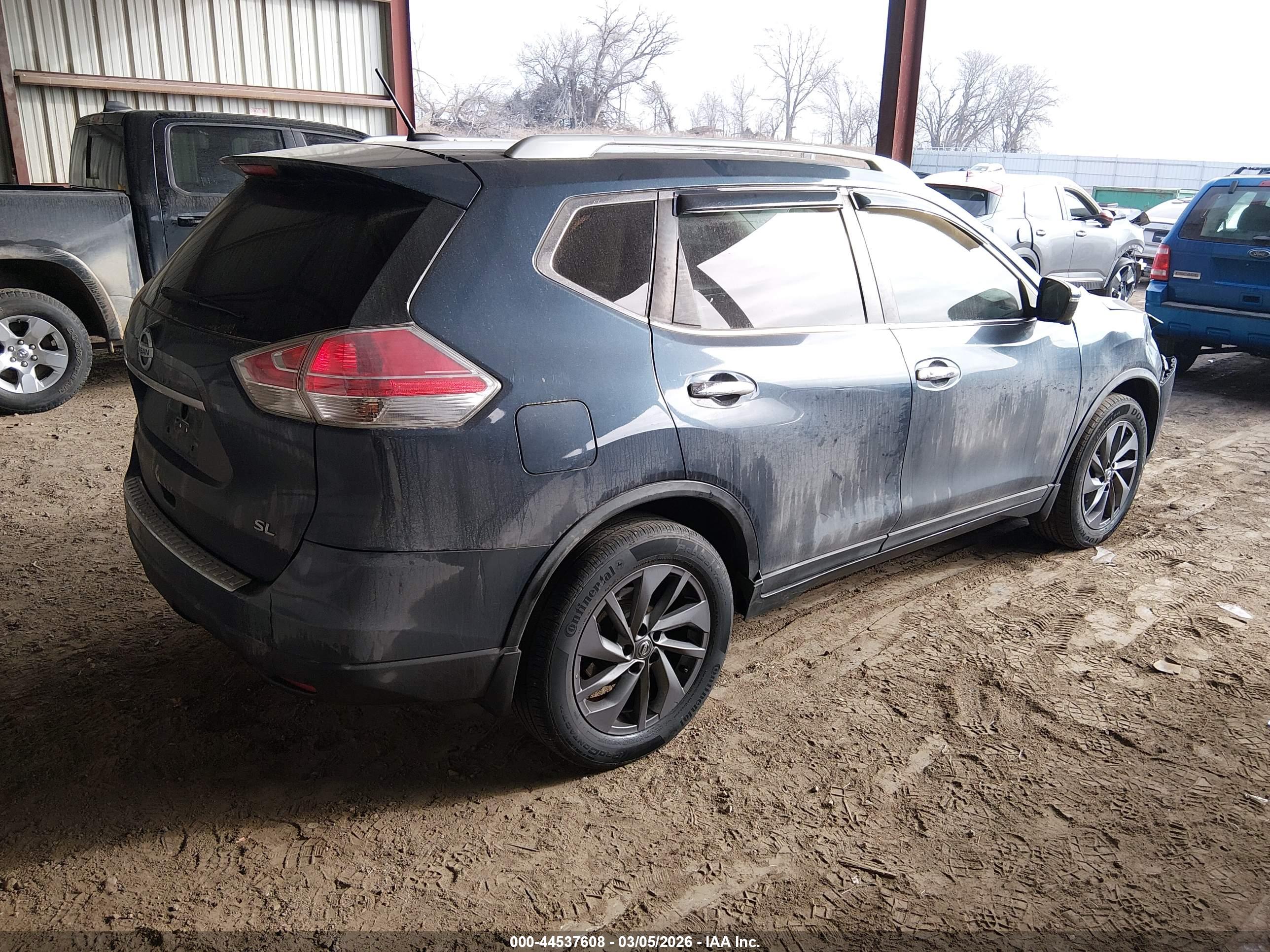 NISSAN ROGUE image 4
