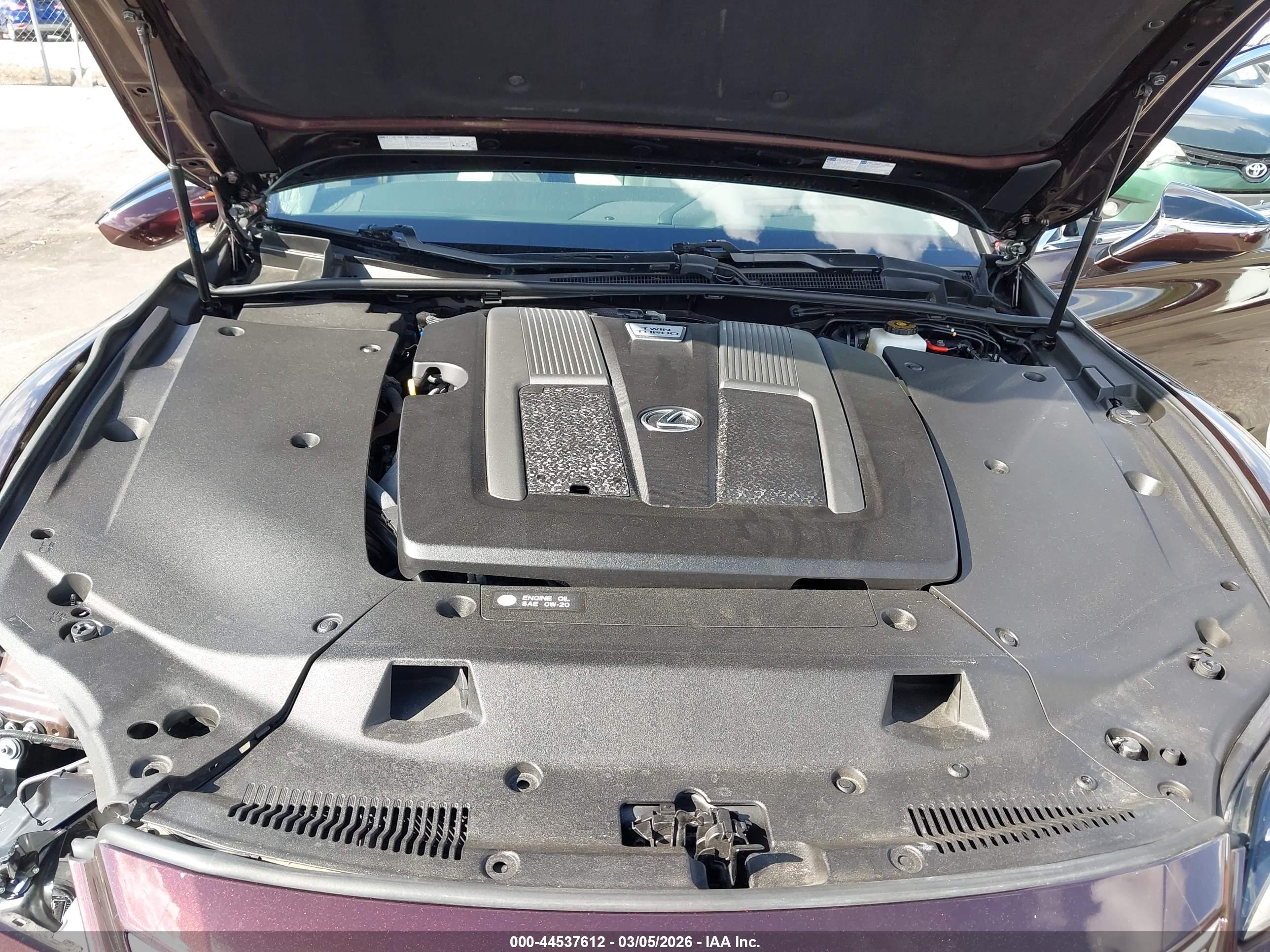 LEXUS LS image 10