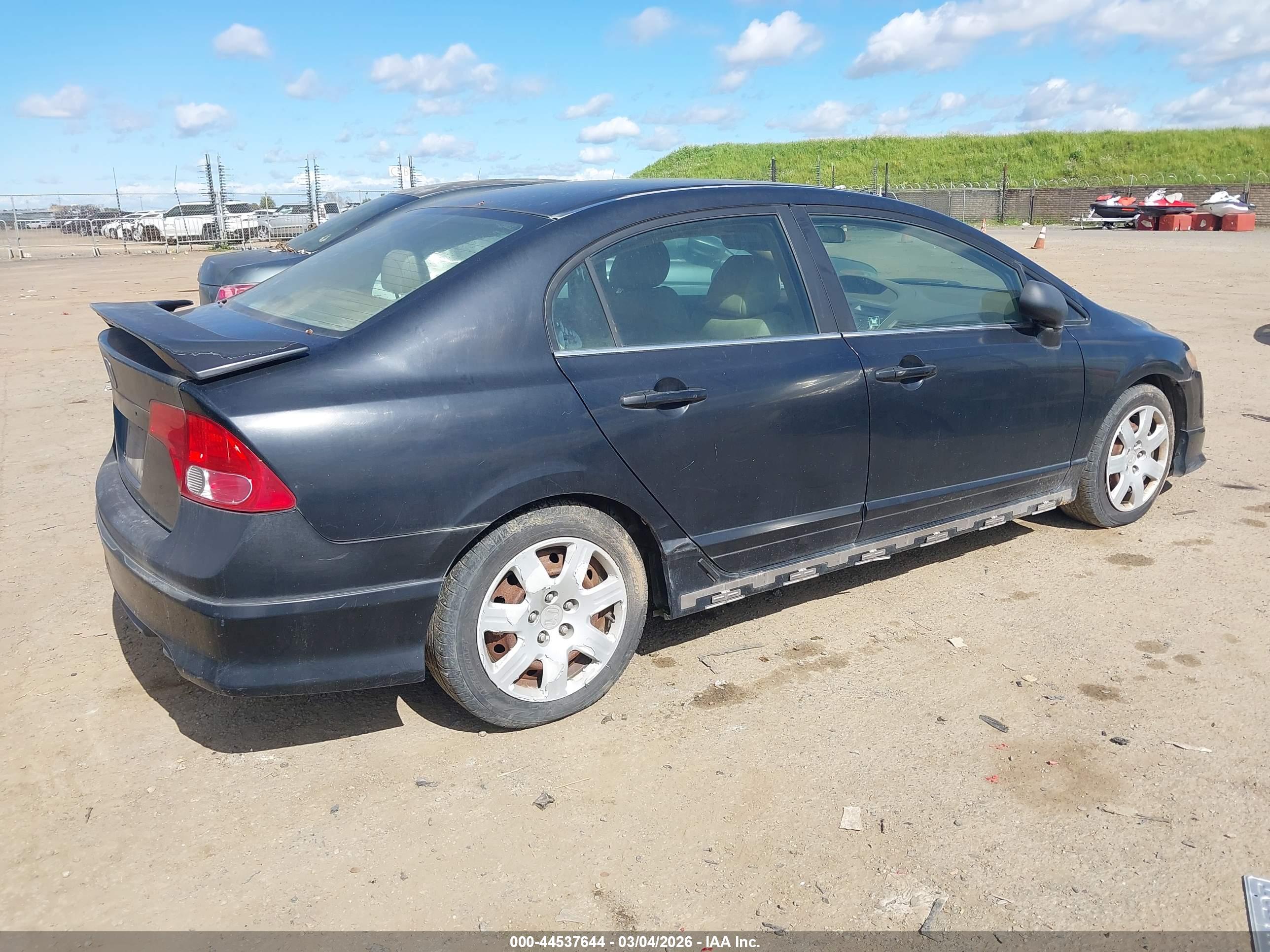 HONDA CIVIC image 4