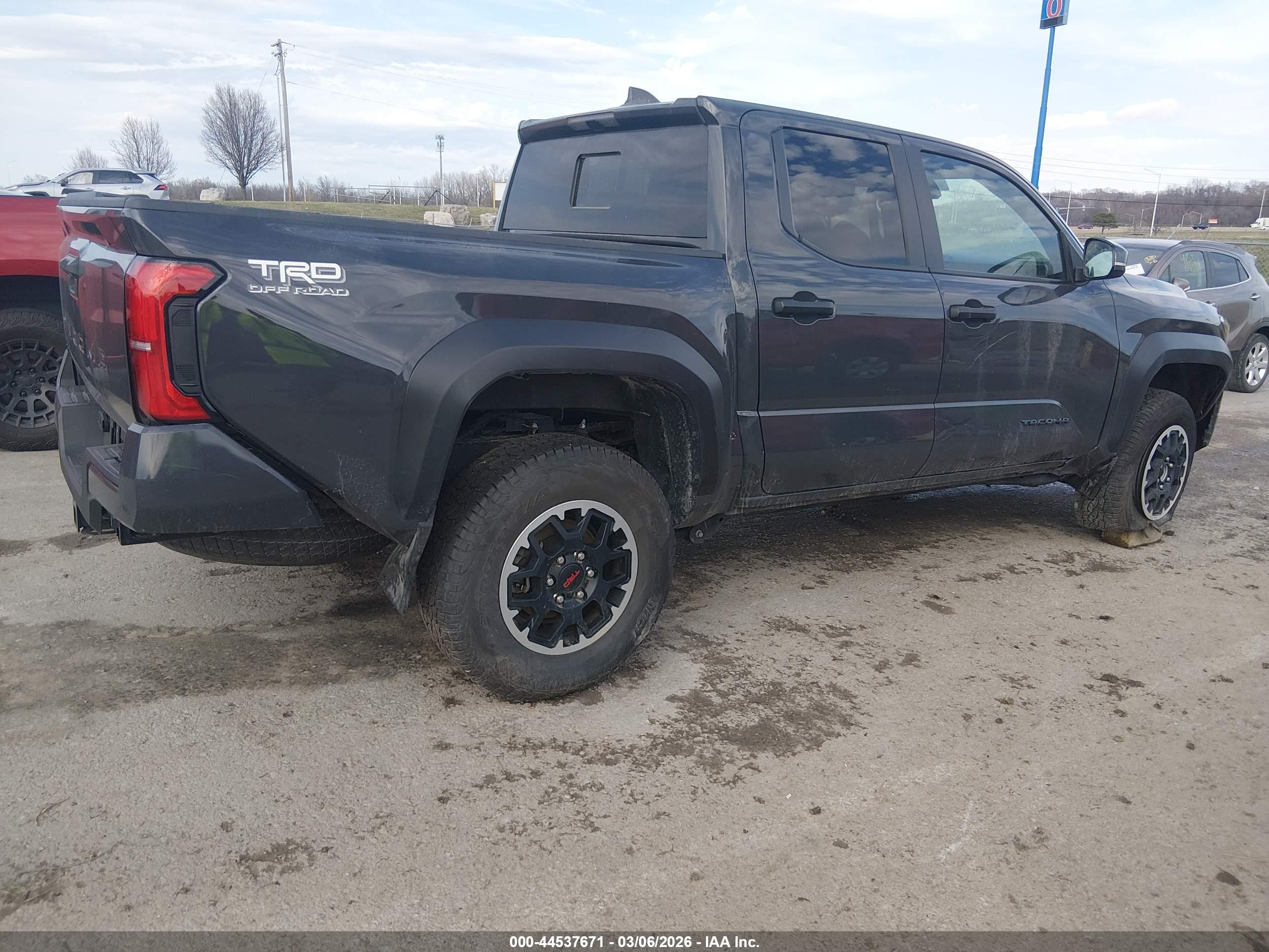 TOYOTA TACOMA image 4