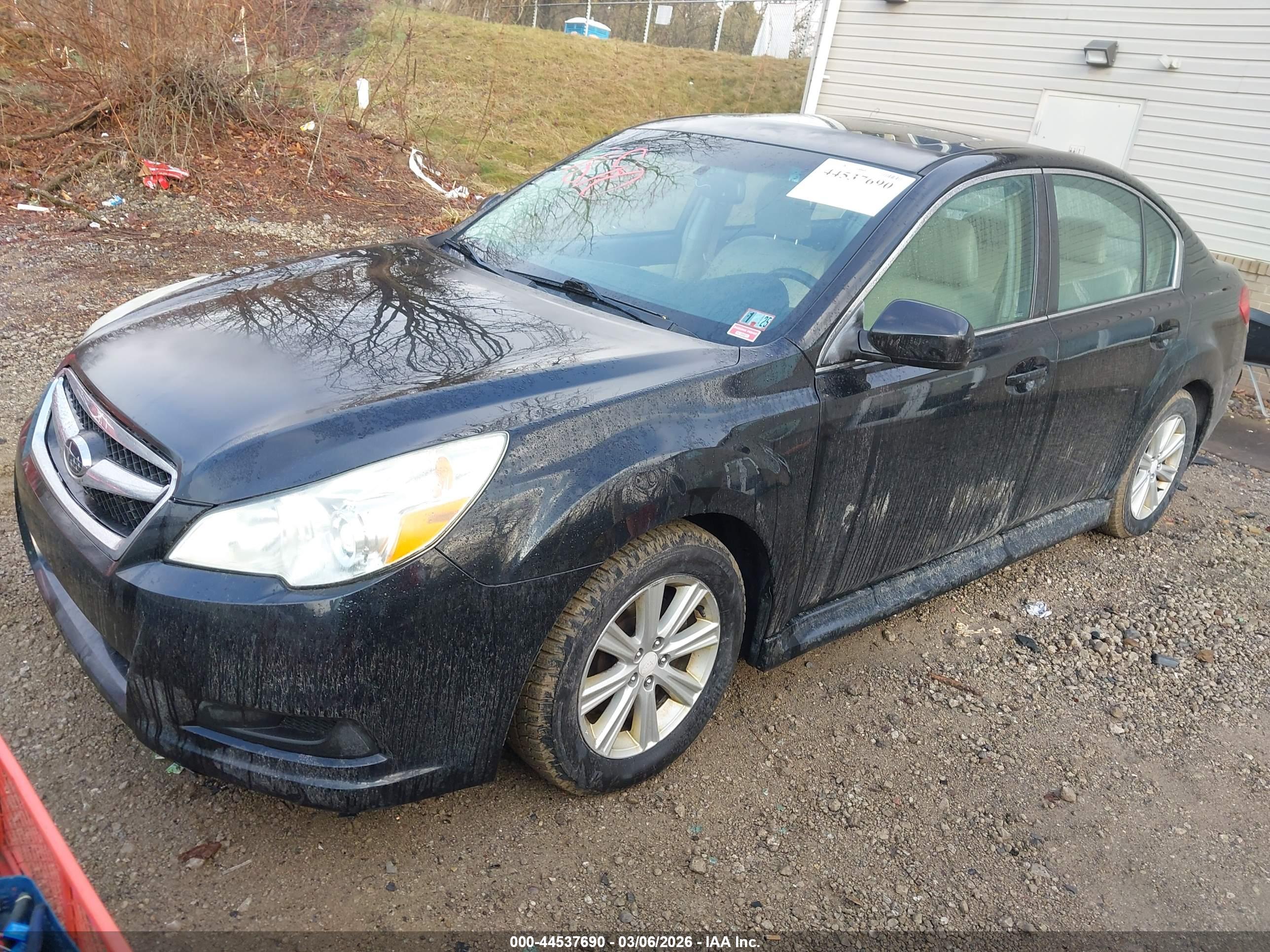 SUBARU LEGACY image 2