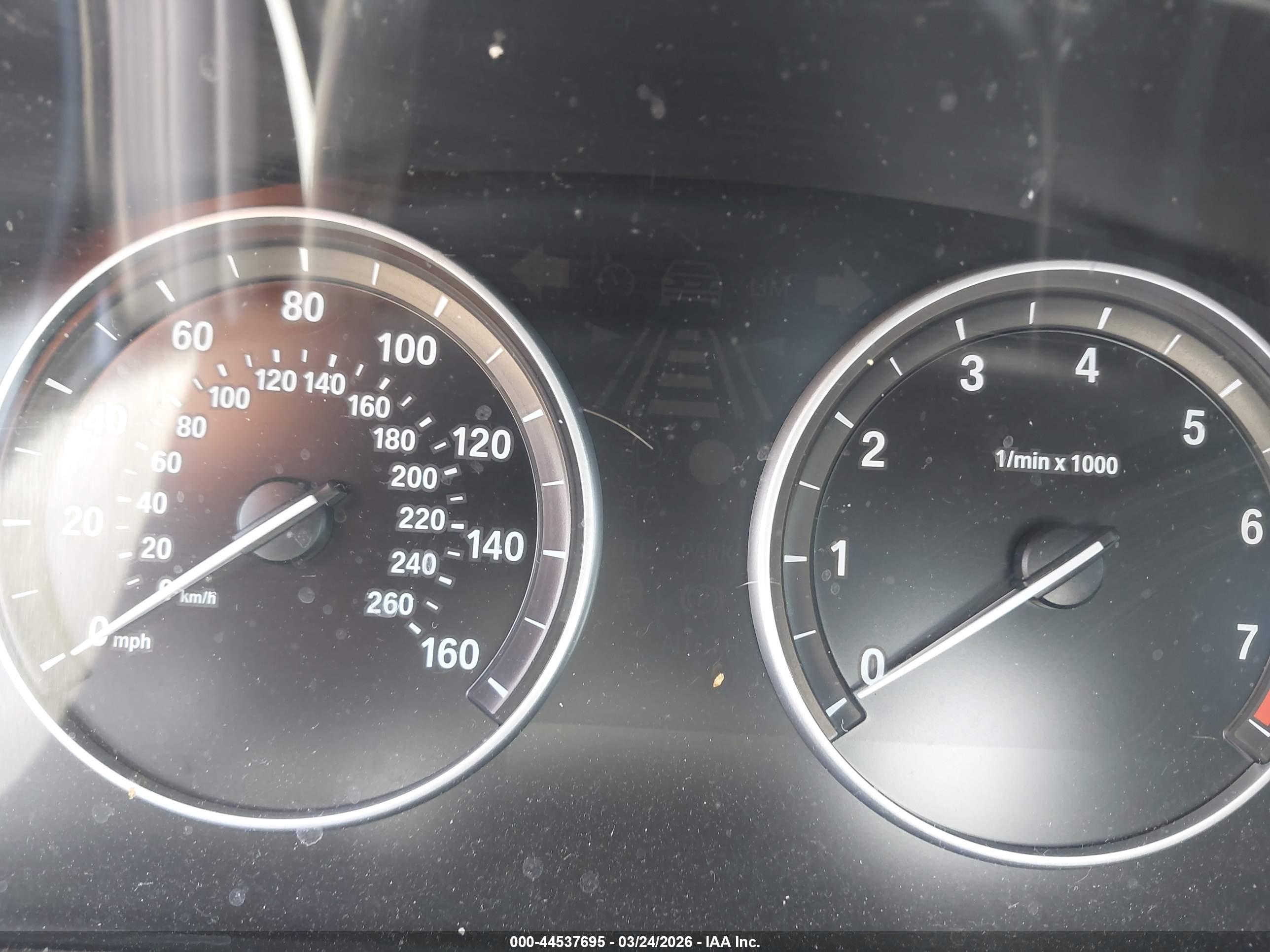 BMW 528I image 7