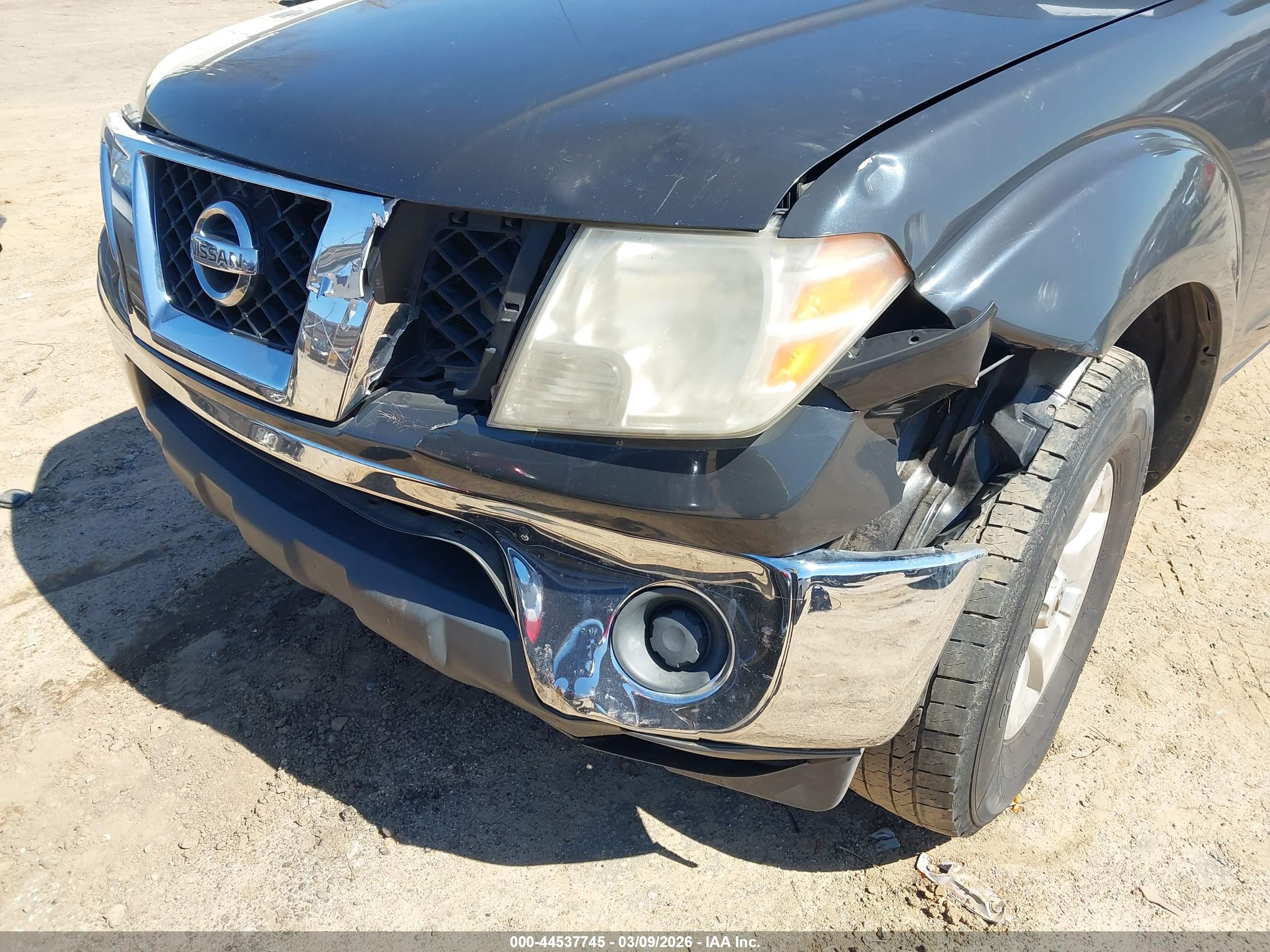 NISSAN FRONTIER image 6