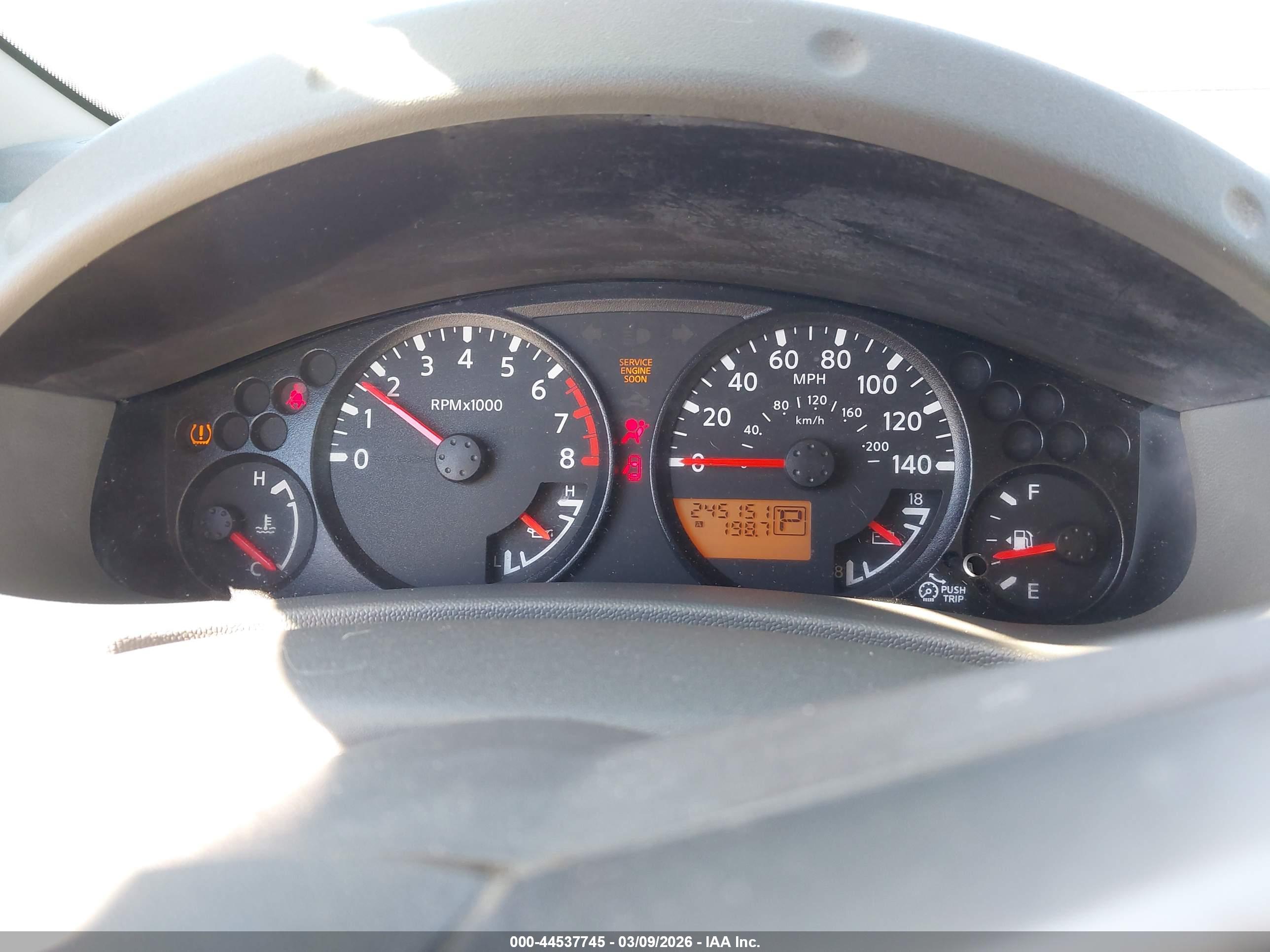 NISSAN FRONTIER image 7