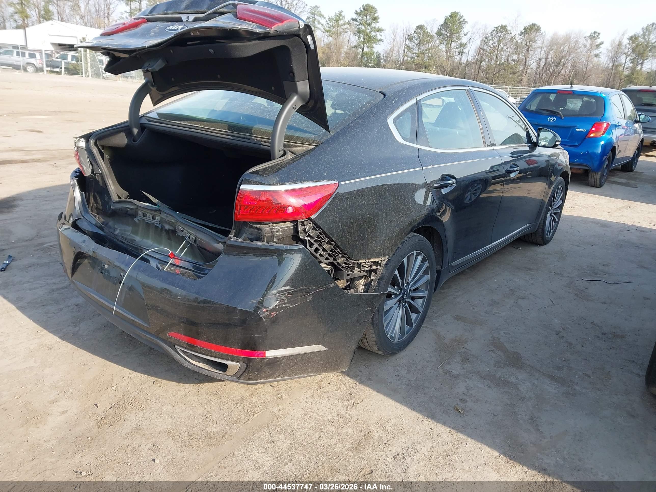 KIA CADENZA image 4
