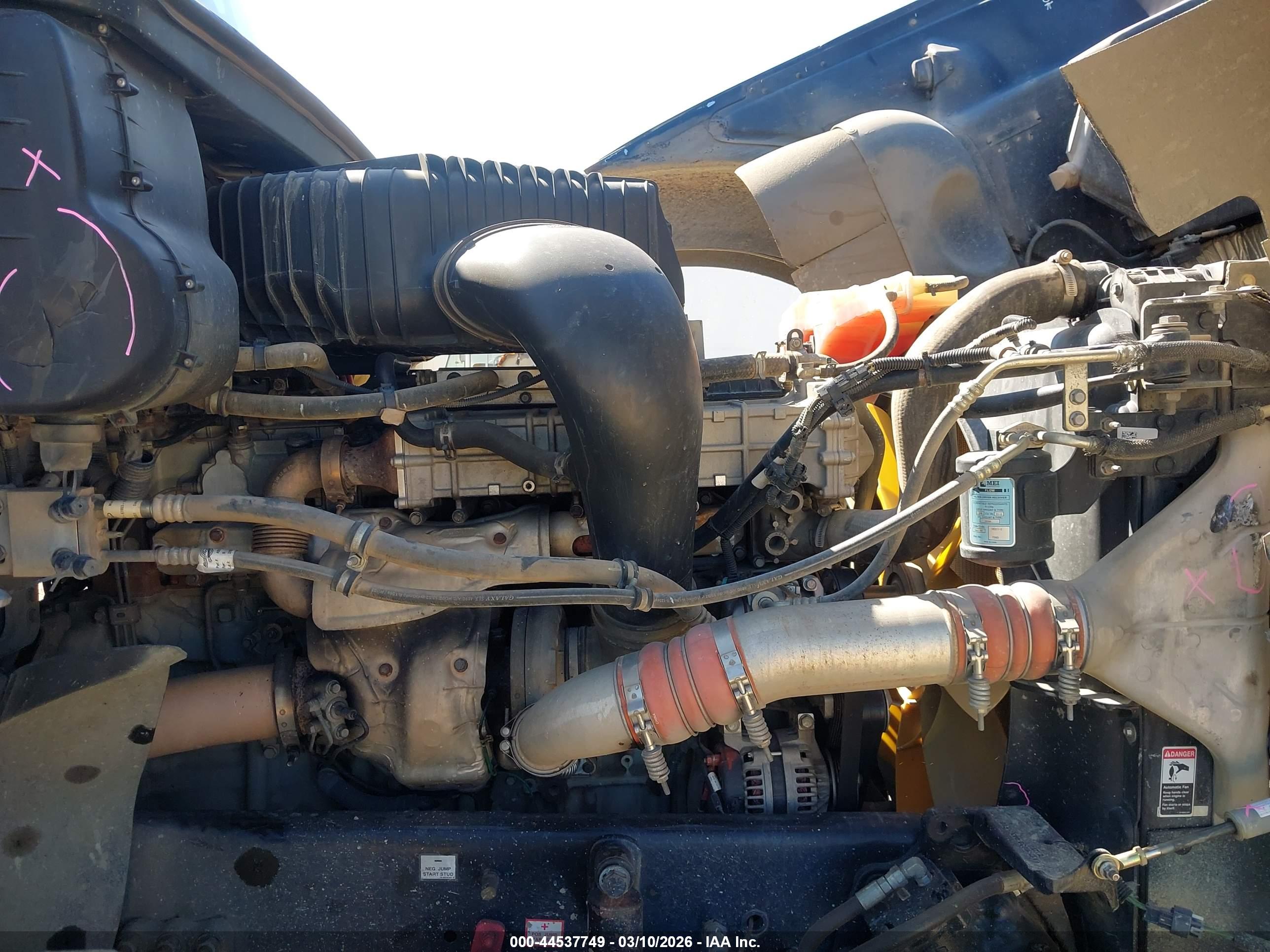 FREIGHTLINER SD122 image 10