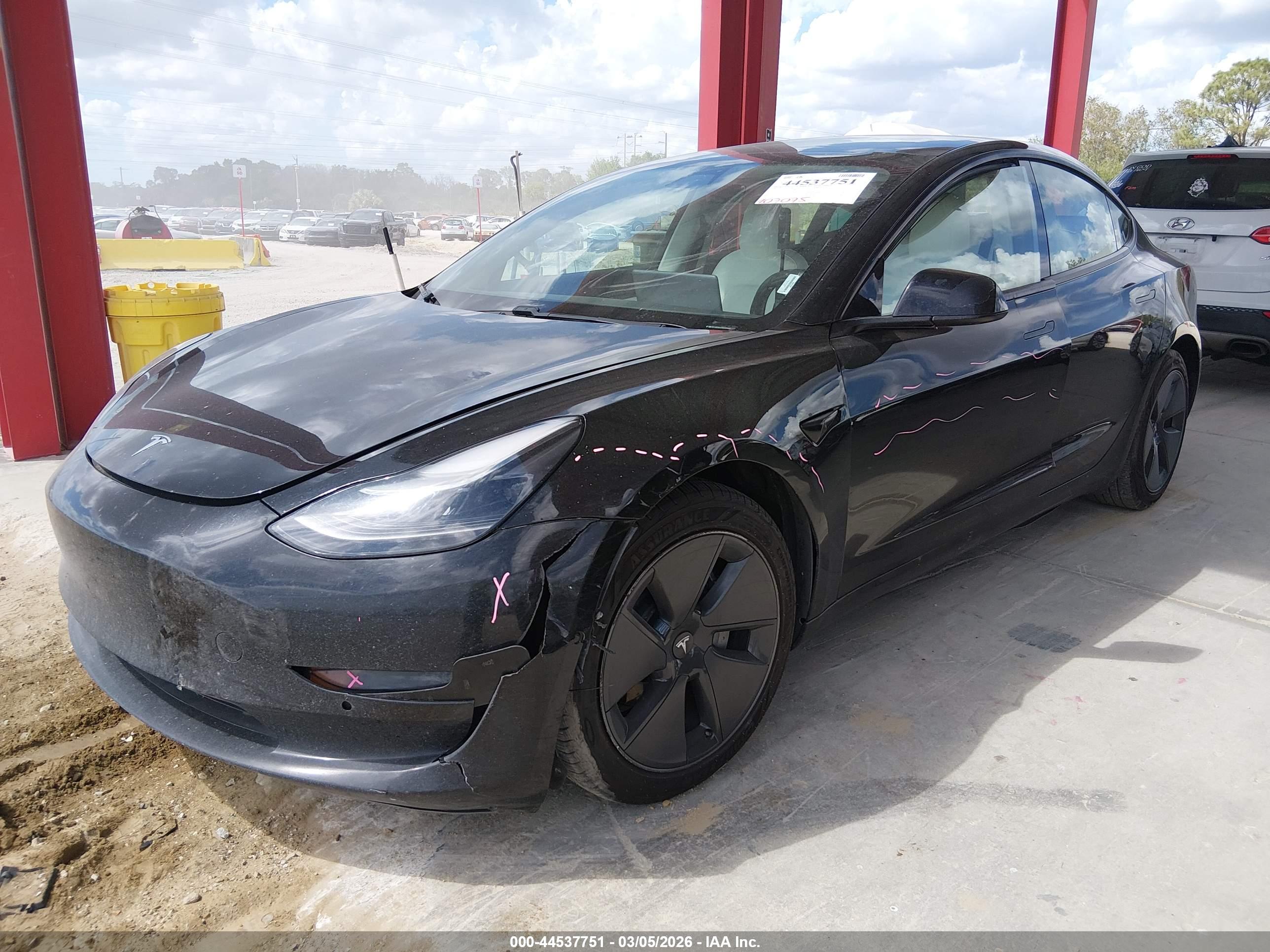 TESLA MODEL image 6