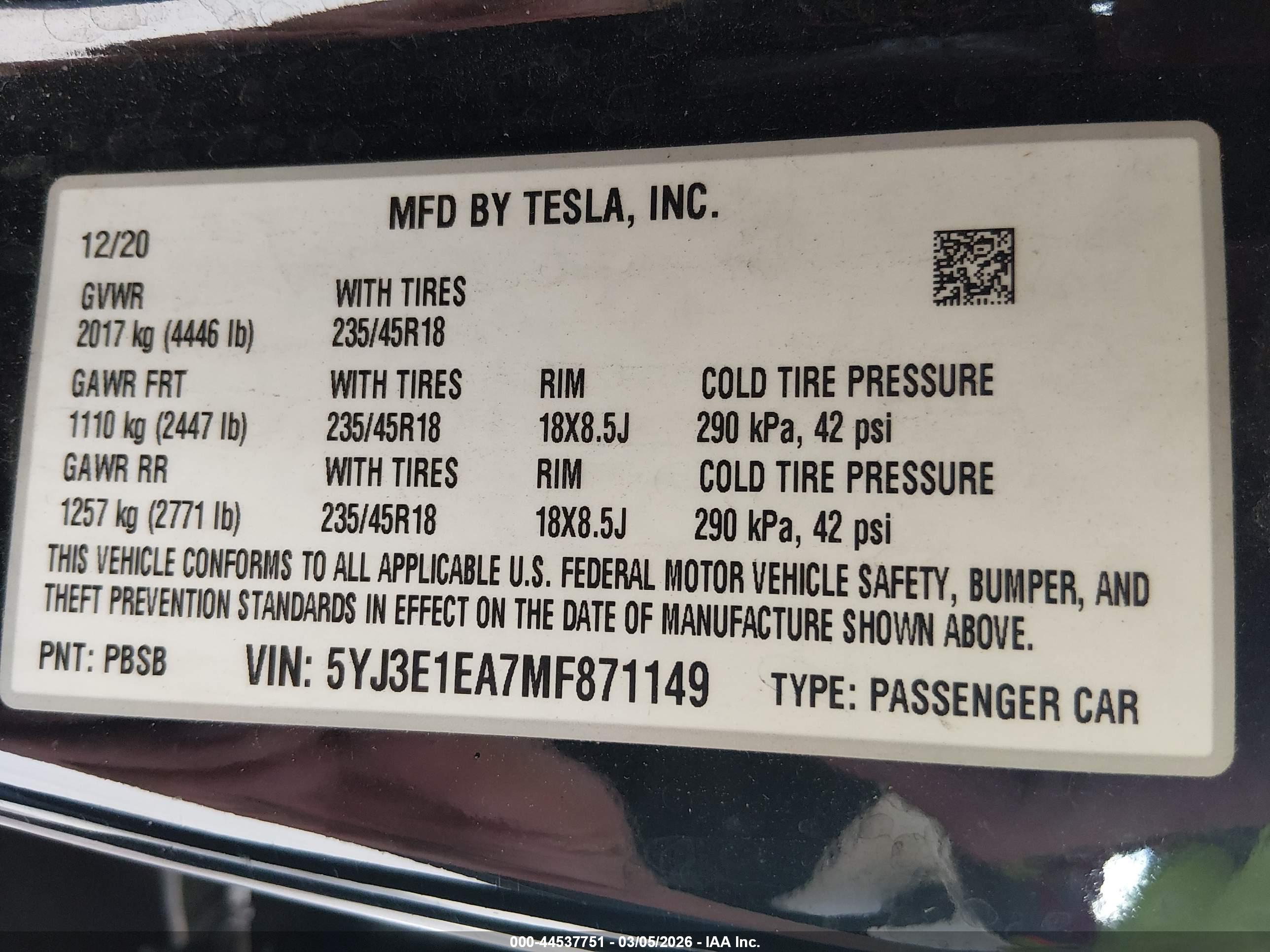 TESLA MODEL image 9