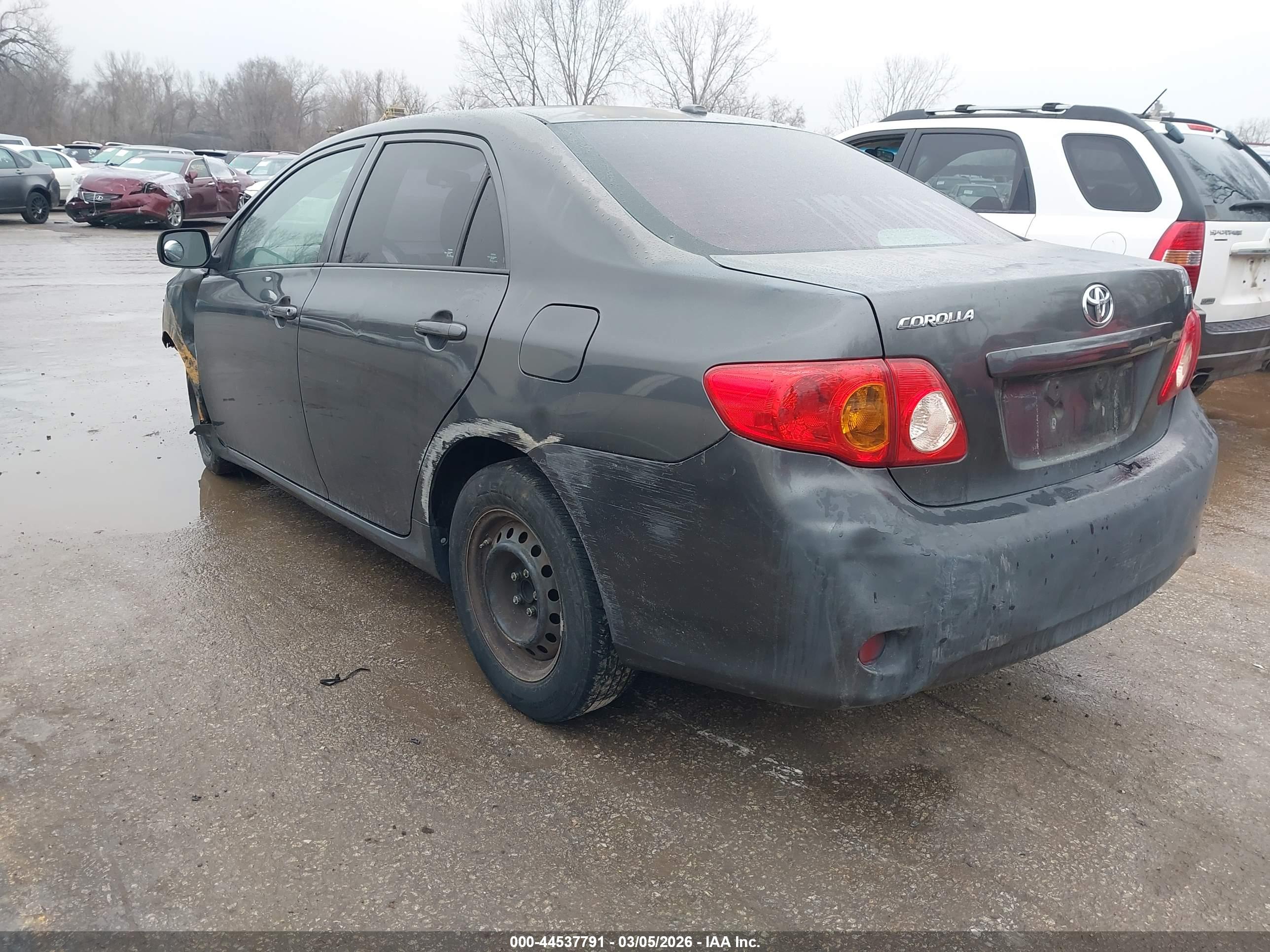 TOYOTA COROLLA image 3