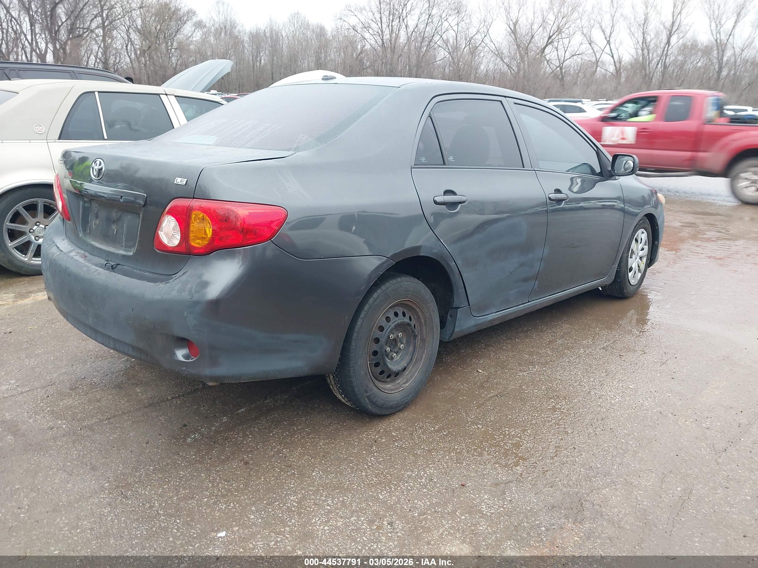 TOYOTA COROLLA image 4