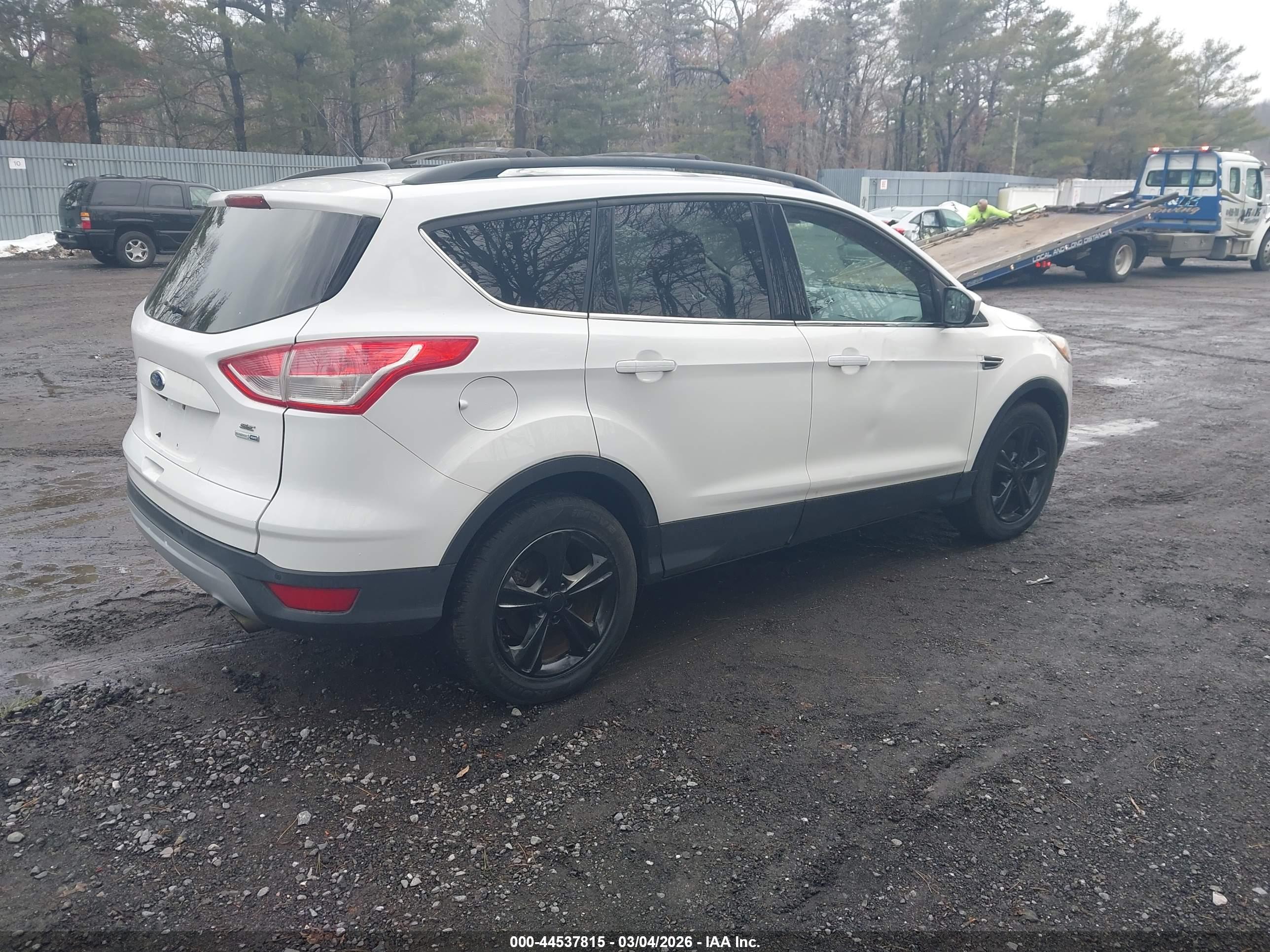 FORD ESCAPE image 4