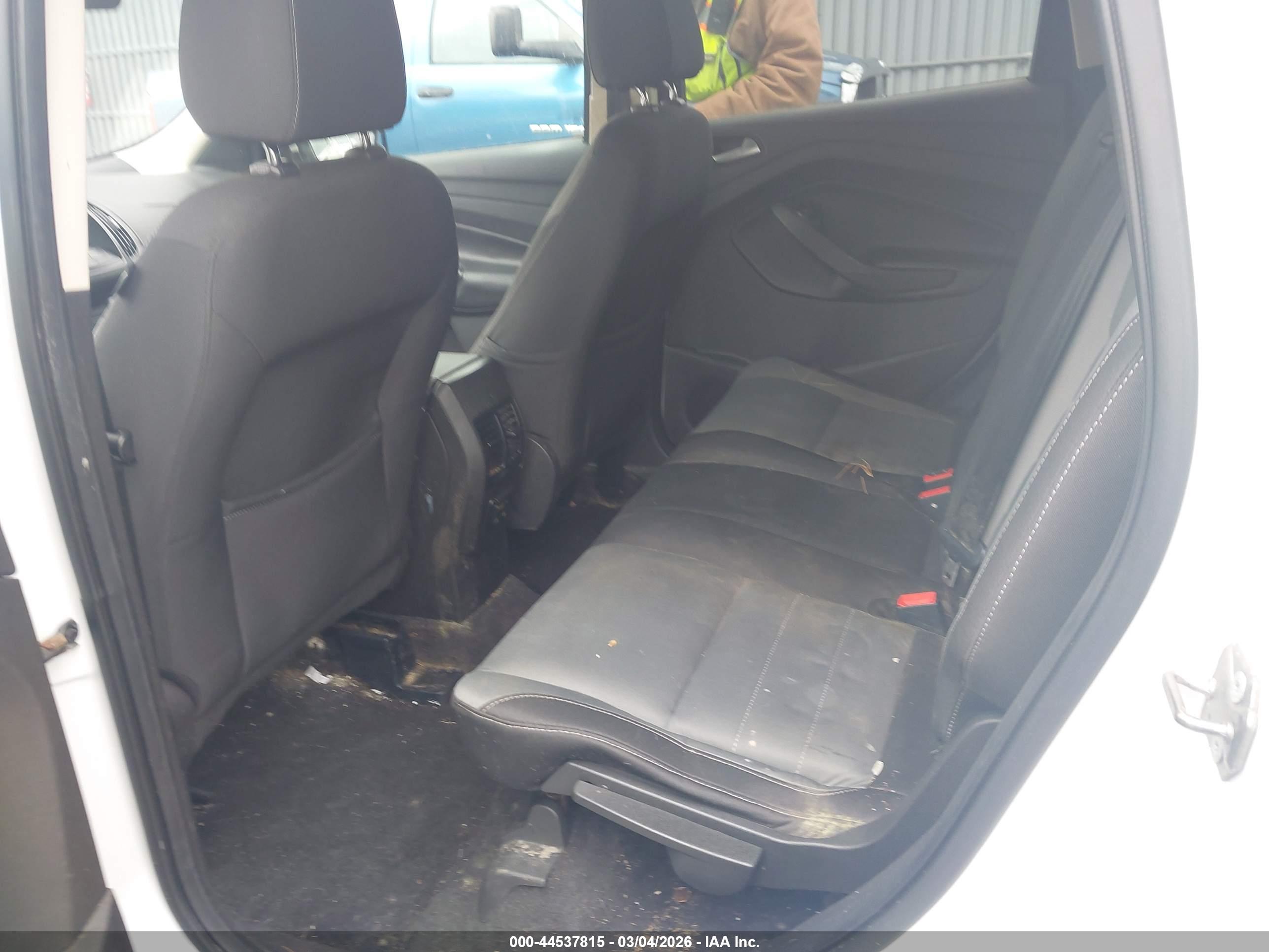 FORD ESCAPE image 8