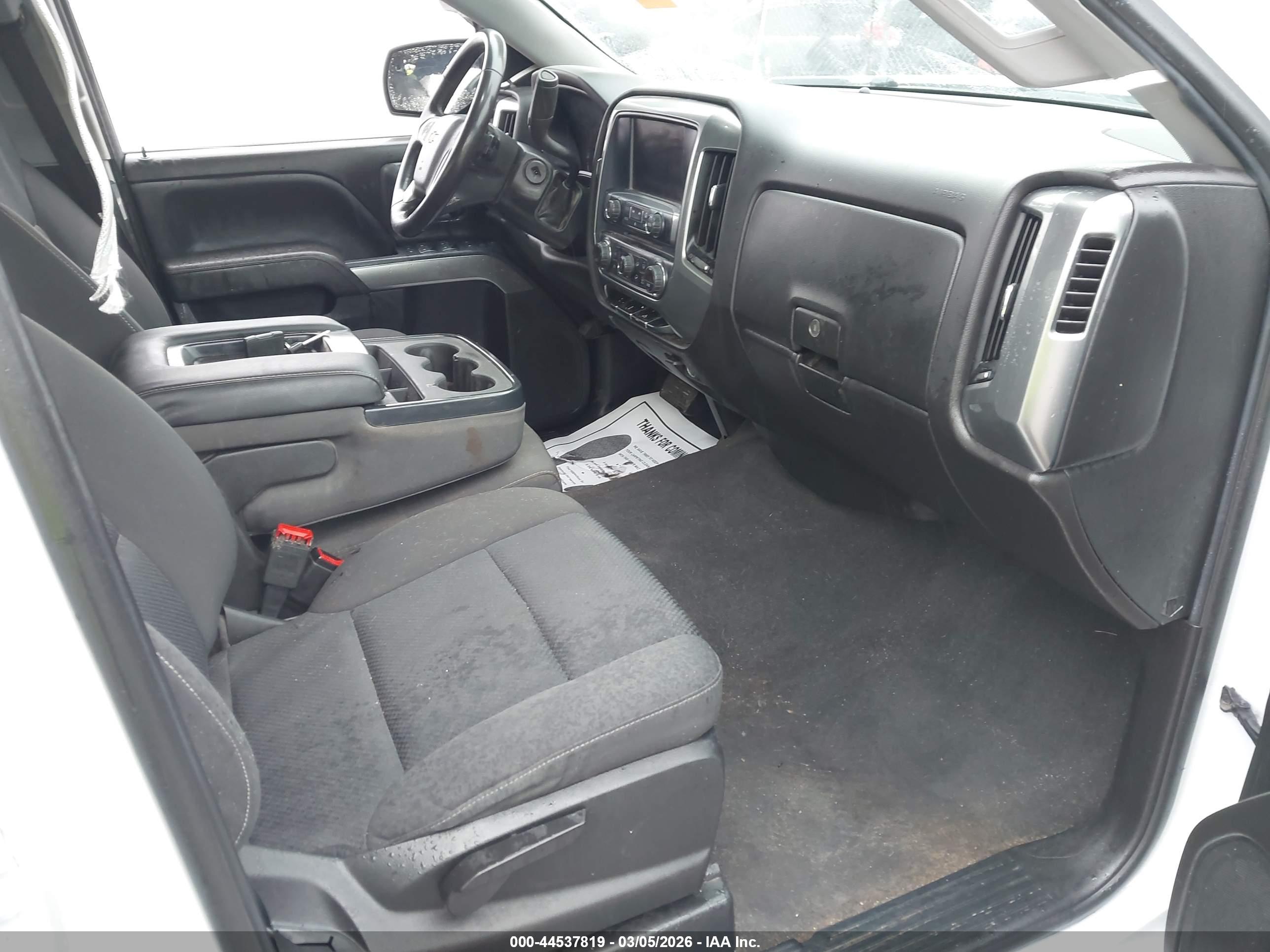 CHEVROLET SILVERADO image 5