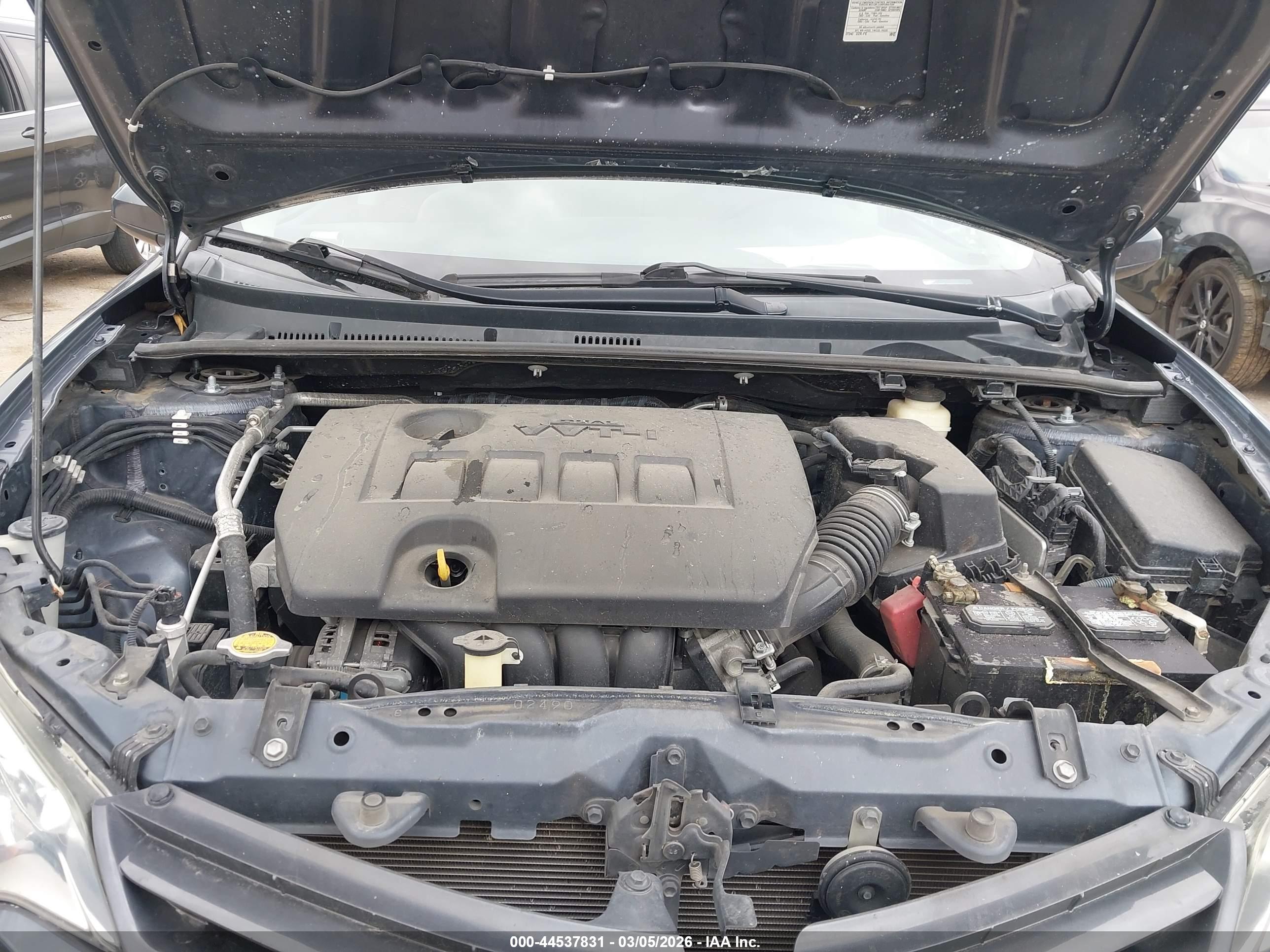 TOYOTA COROLLA image 10