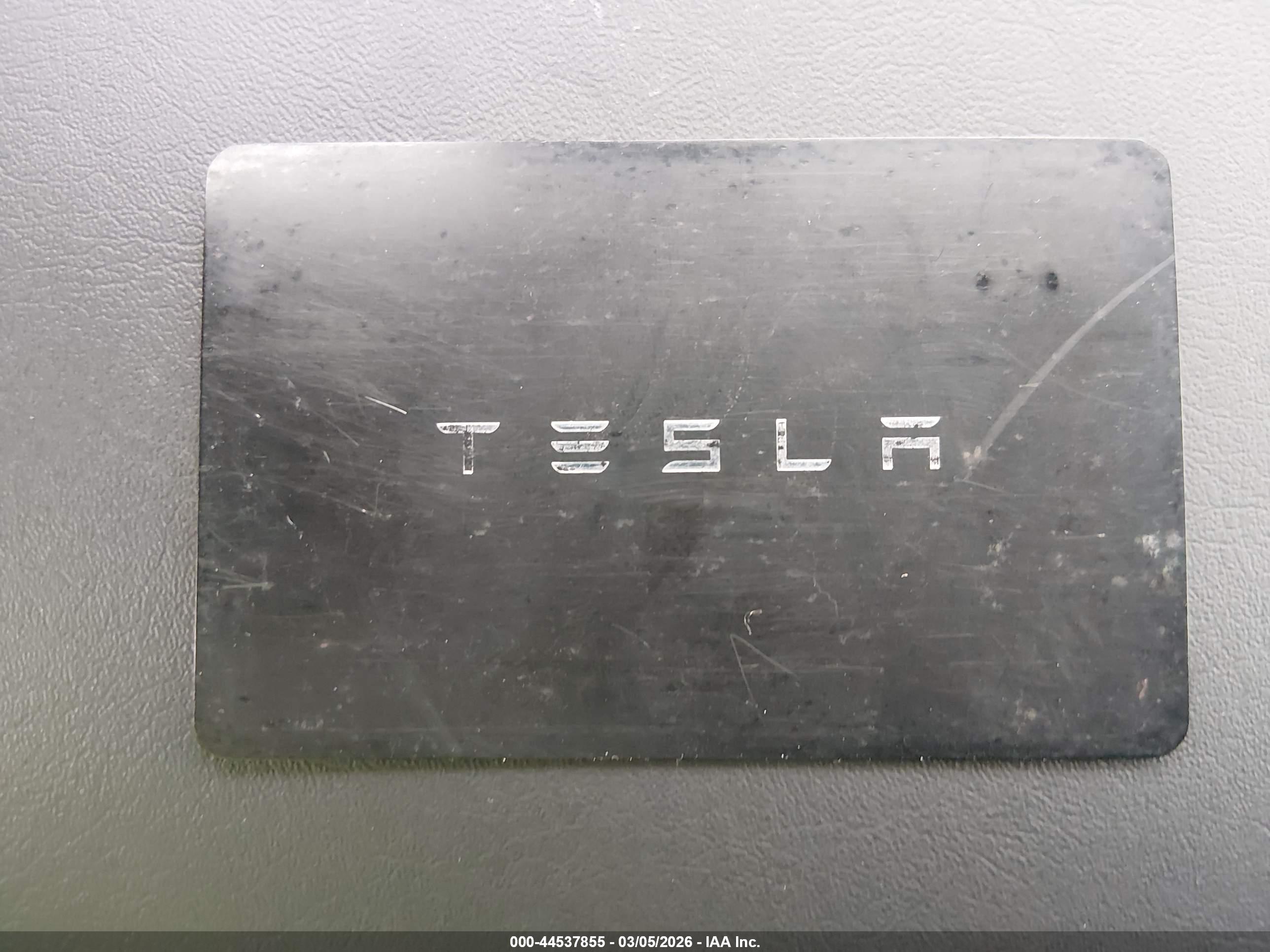TESLA MODEL image 11