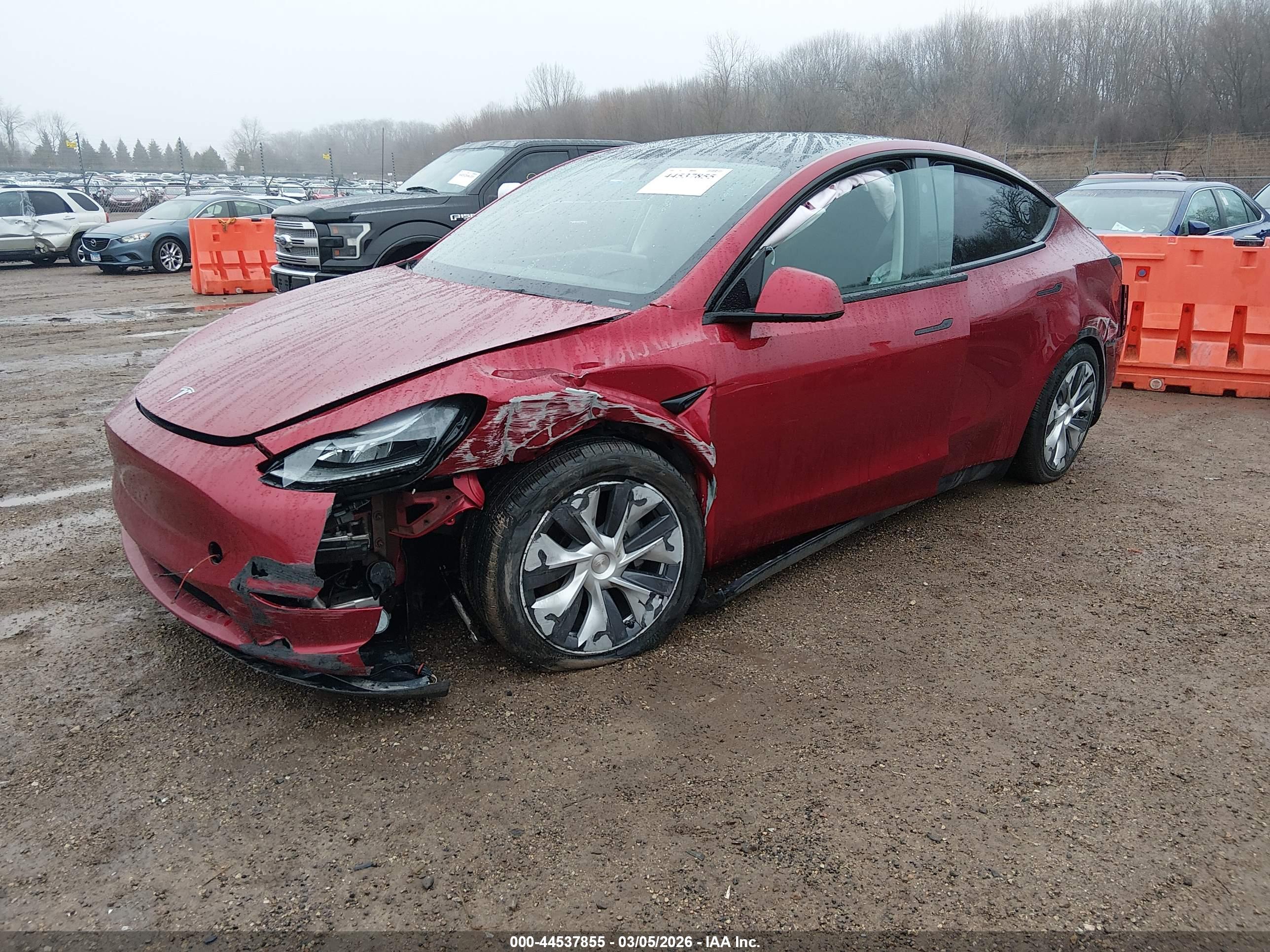 TESLA MODEL image 2