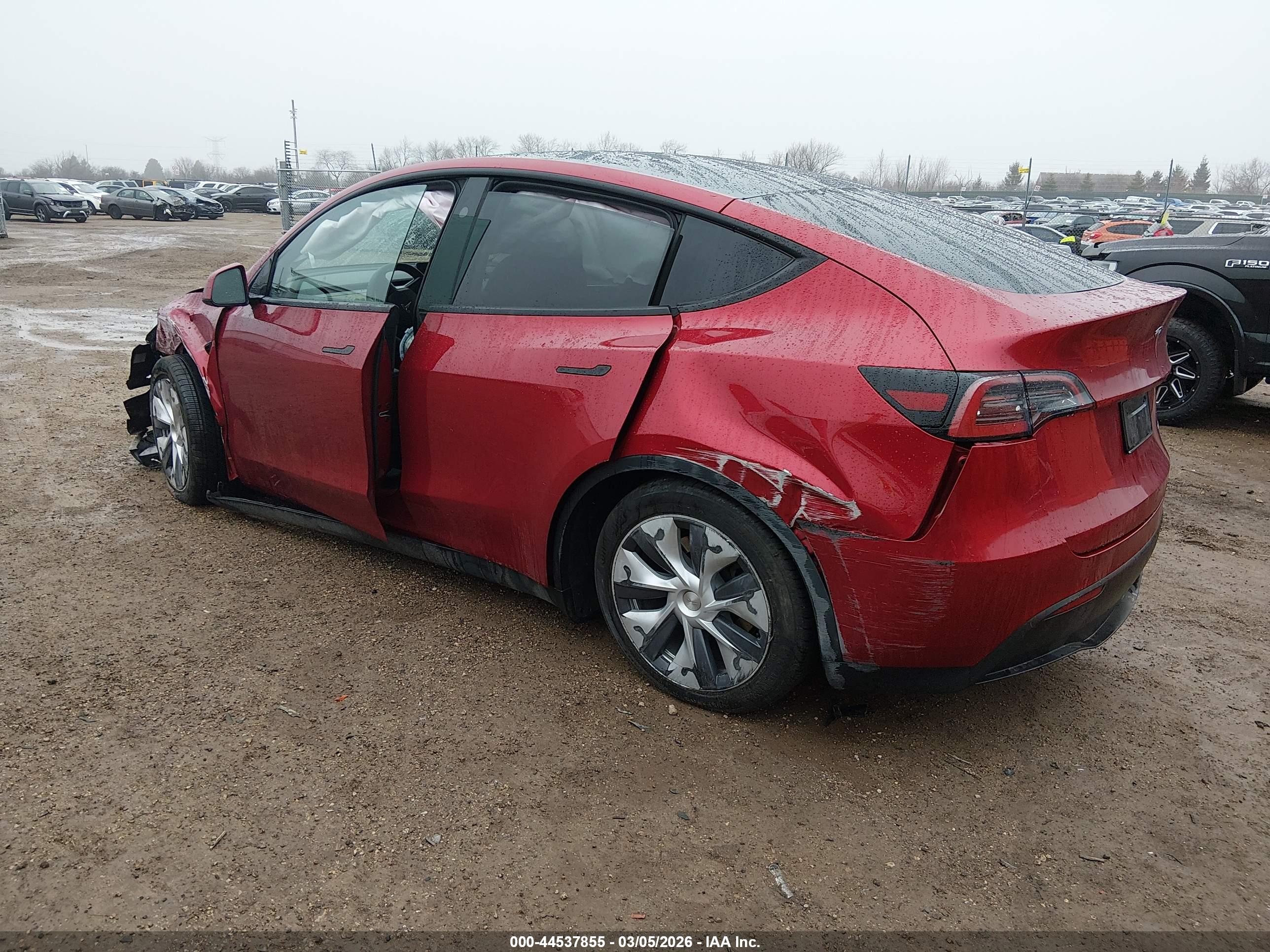 TESLA MODEL image 3