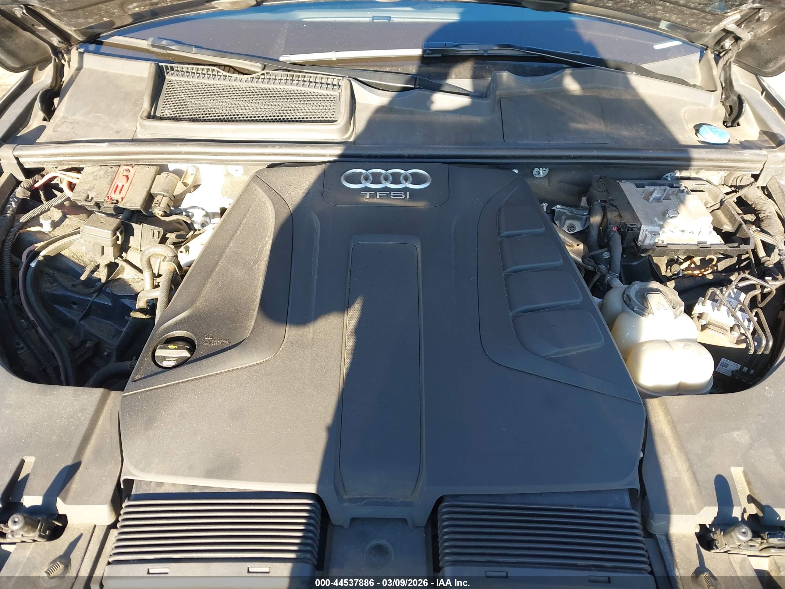 AUDI Q7 image 10