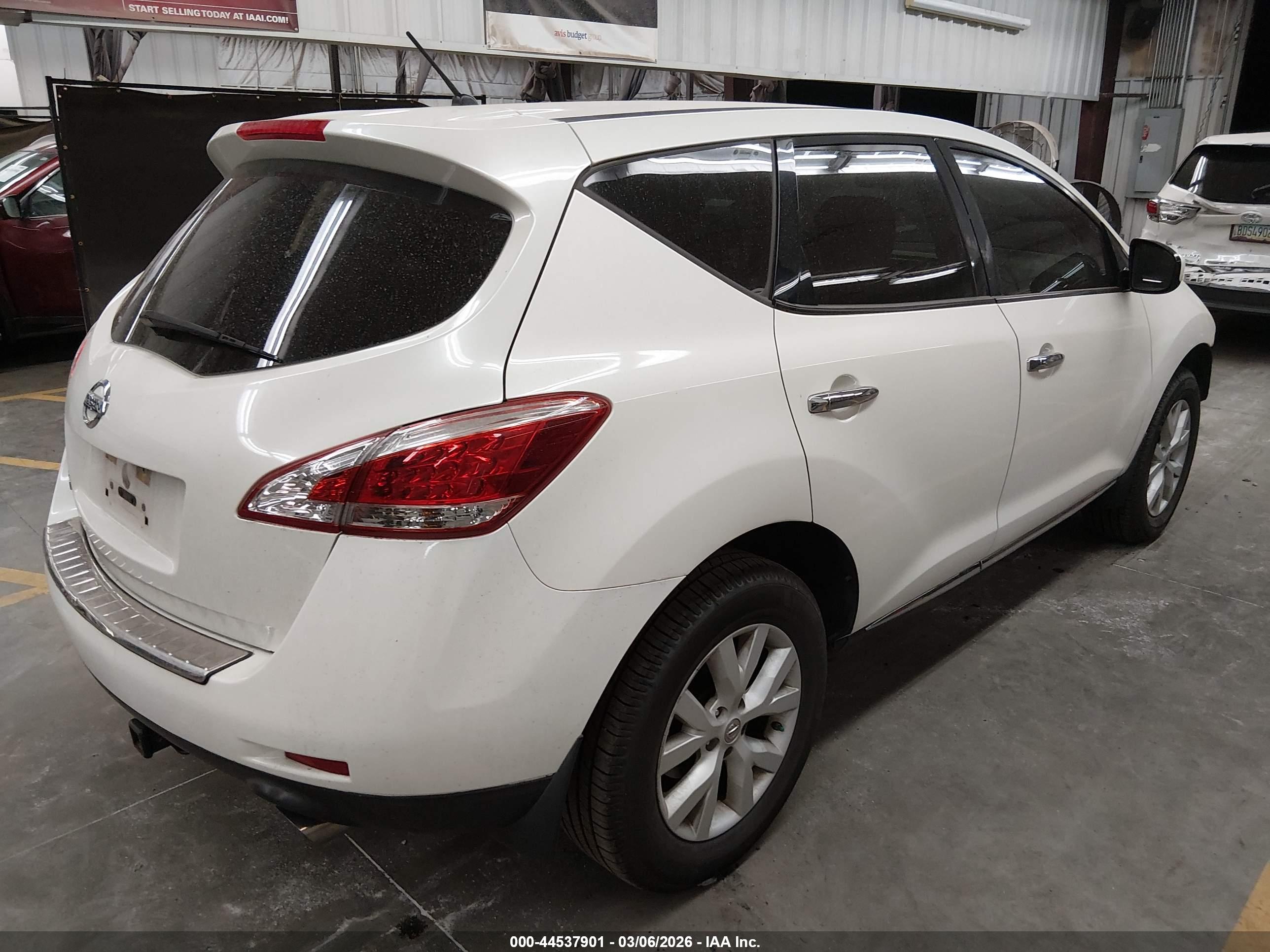NISSAN MURANO image 4