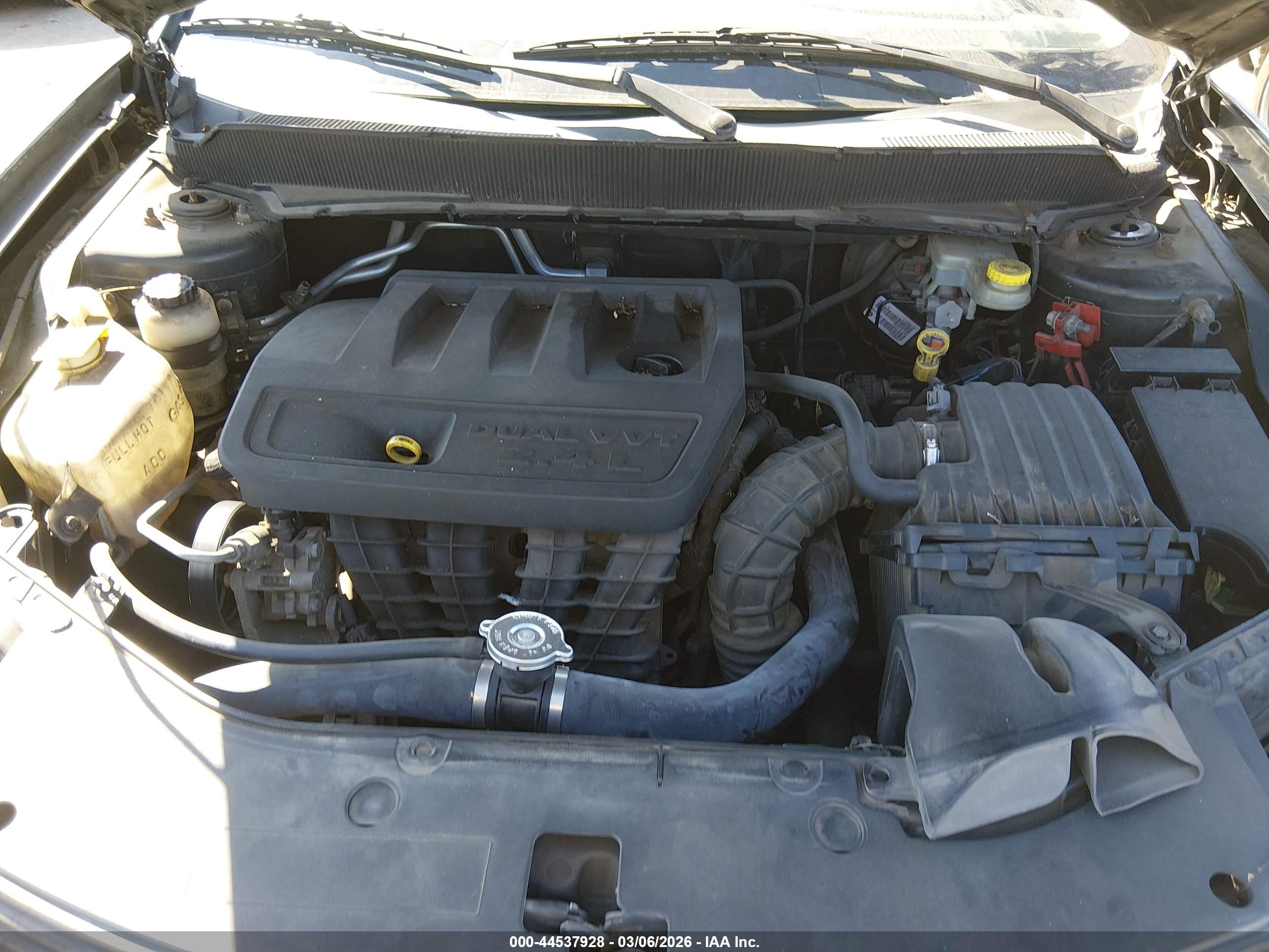 DODGE AVENGER image 10