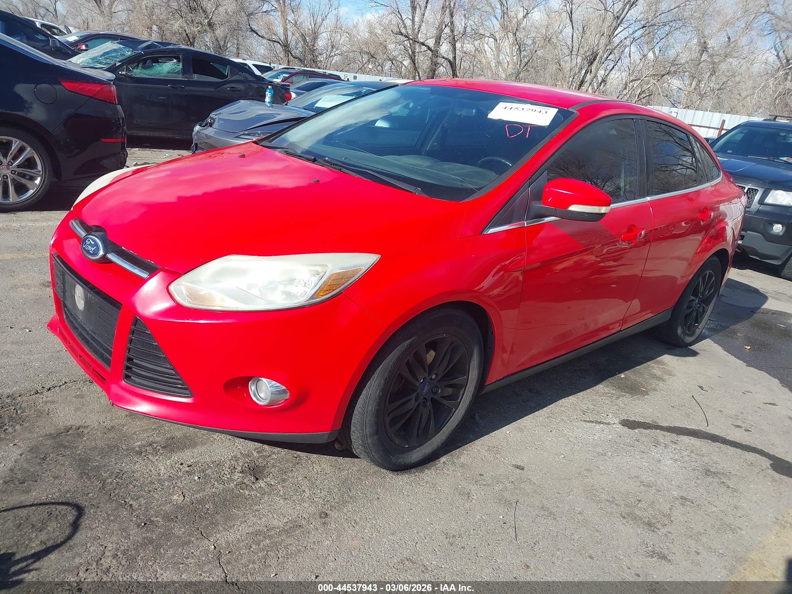 FORD FOCUS image 2