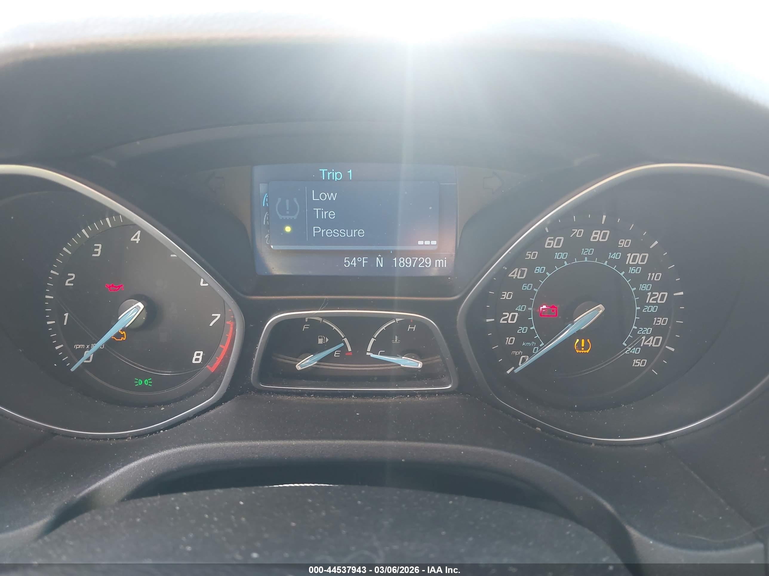 FORD FOCUS image 7