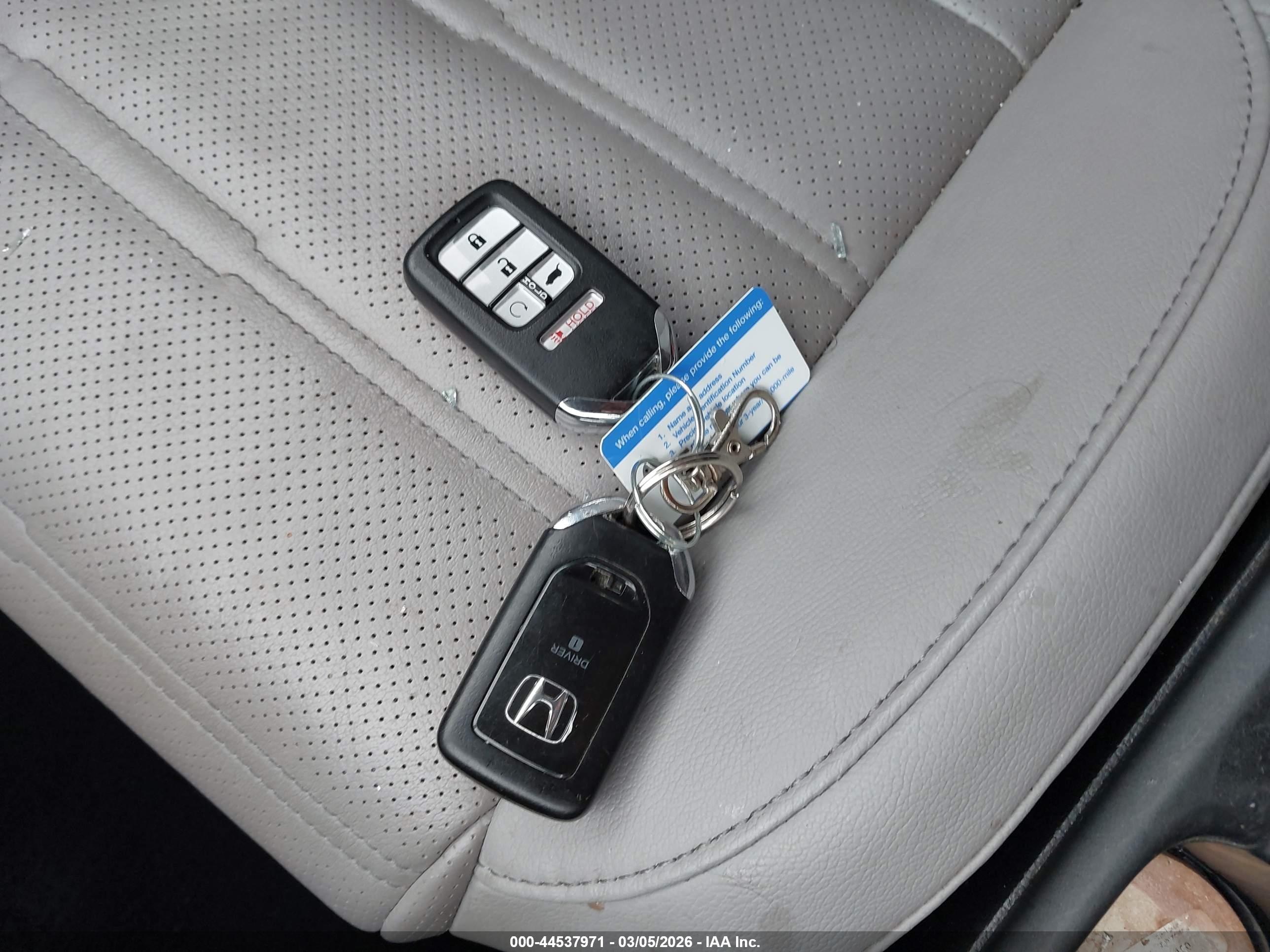 HONDA CR-V image 11