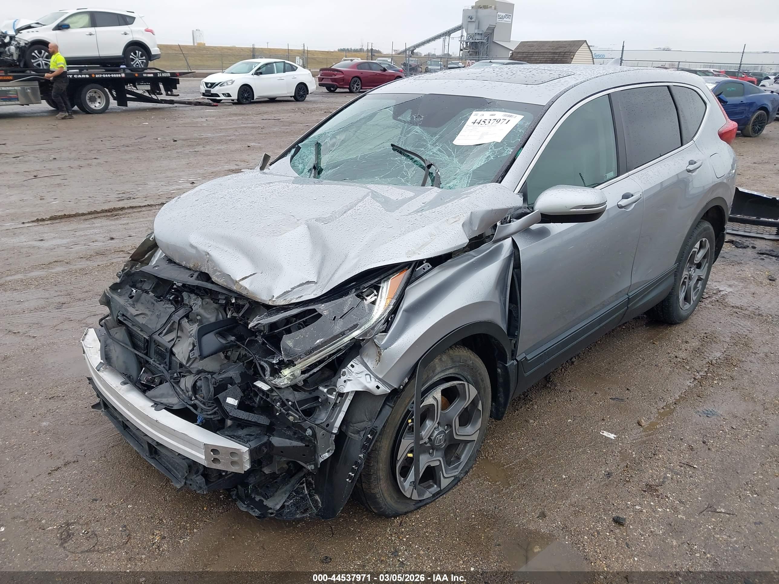 HONDA CR-V image 2