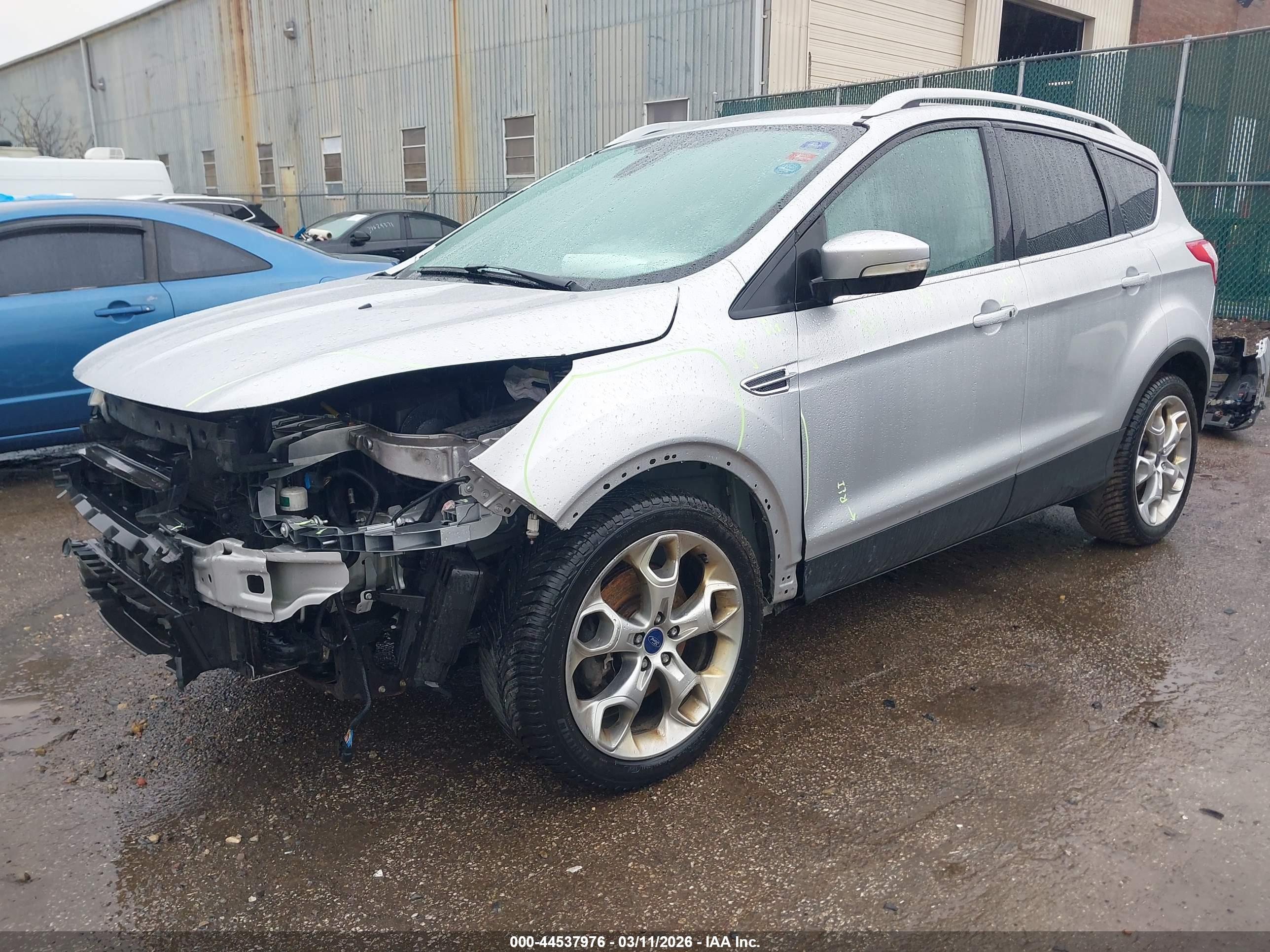 FORD ESCAPE image 2