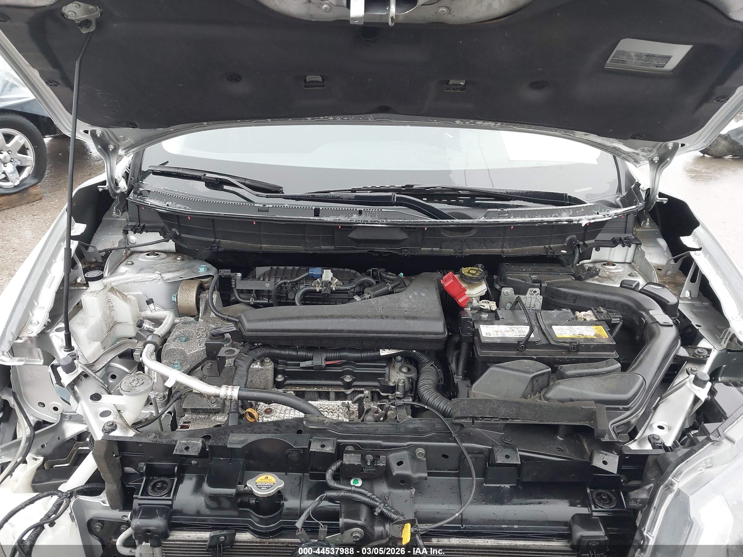 NISSAN ROGUE image 10
