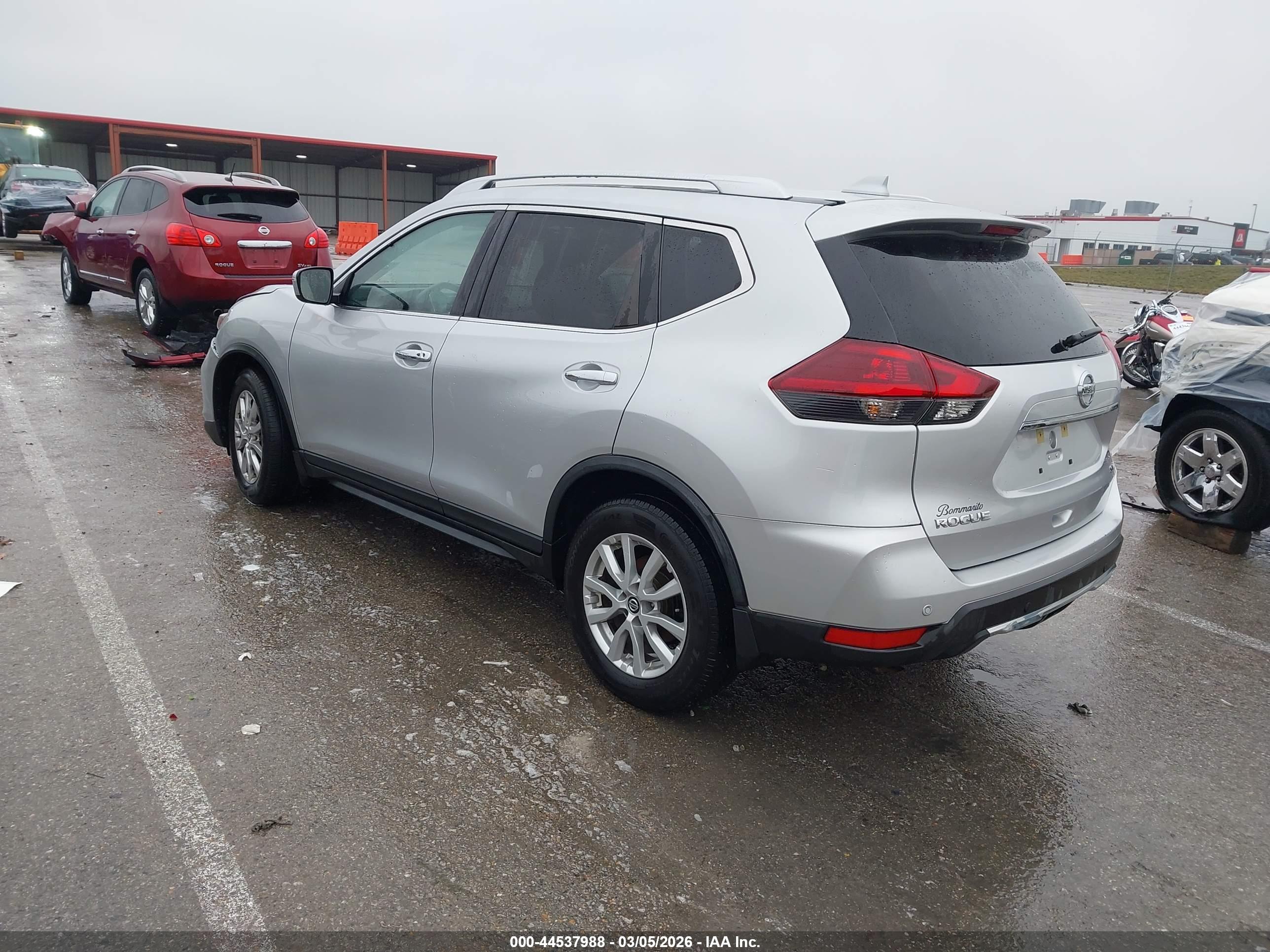 NISSAN ROGUE image 3