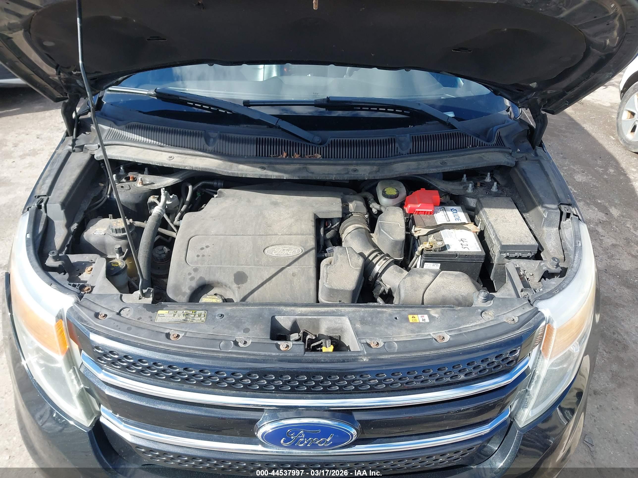 FORD EXPLORER image 10