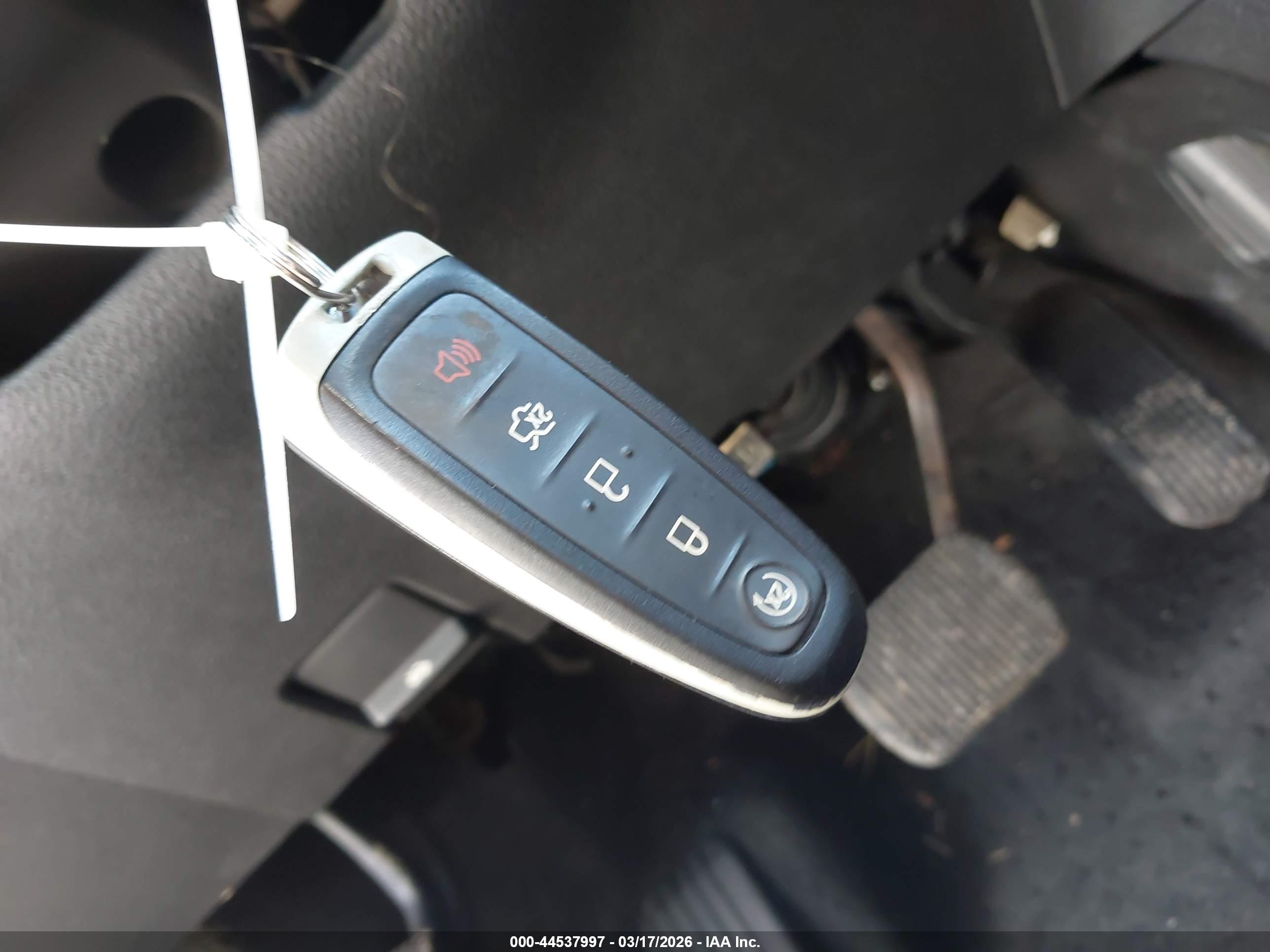 FORD EXPLORER image 11