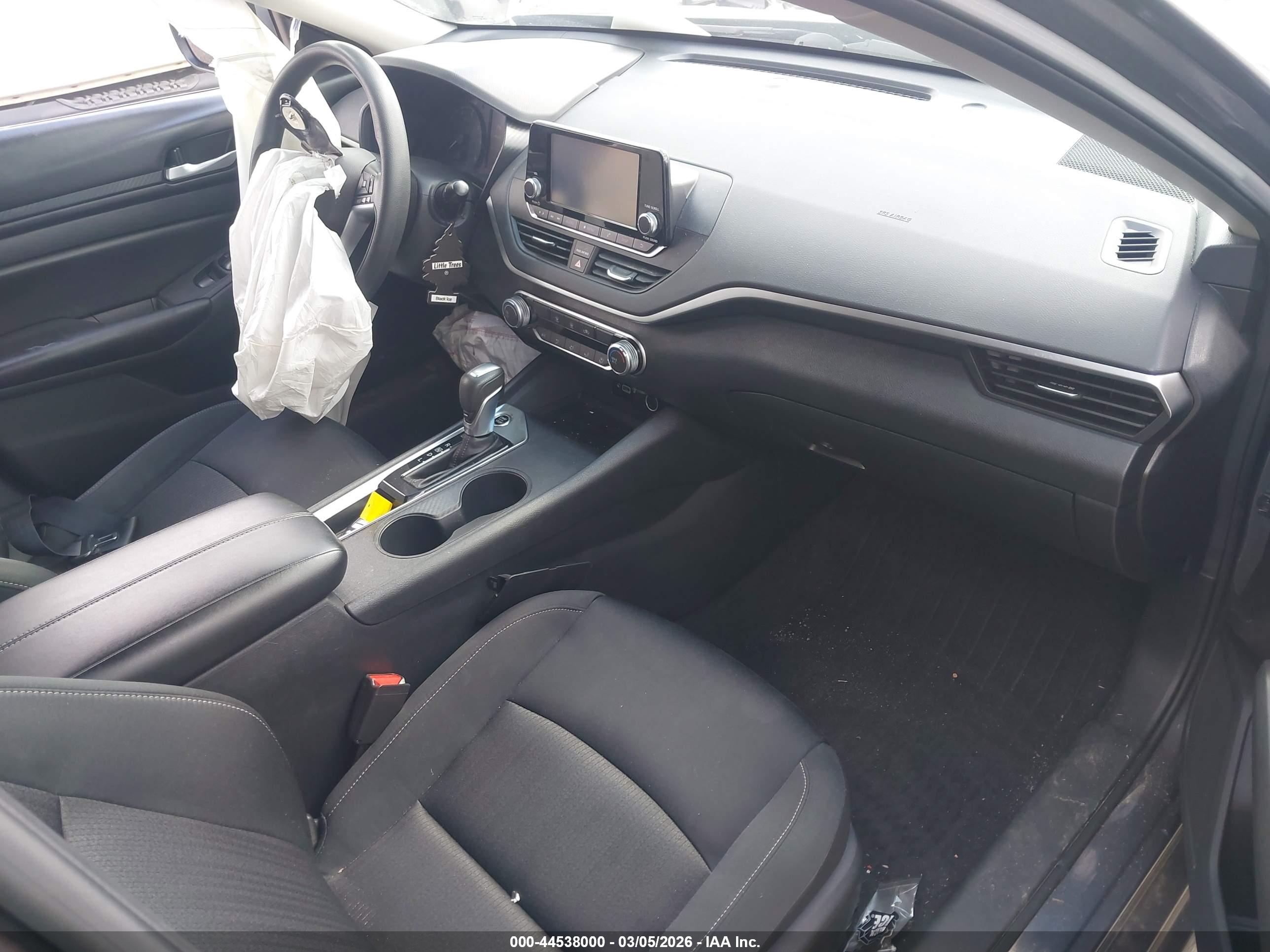 NISSAN ALTIMA image 5