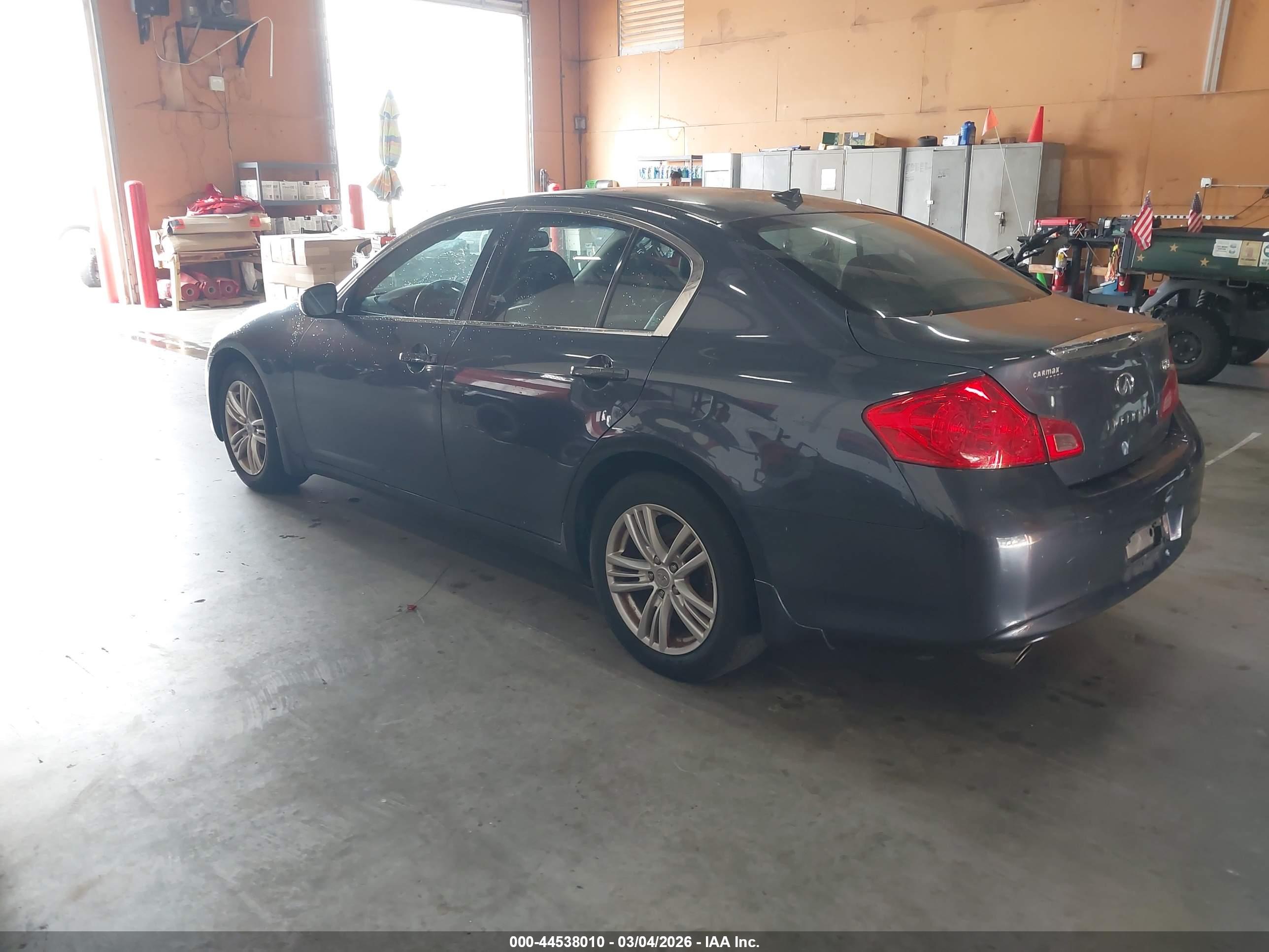 INFINITI G25X image 3