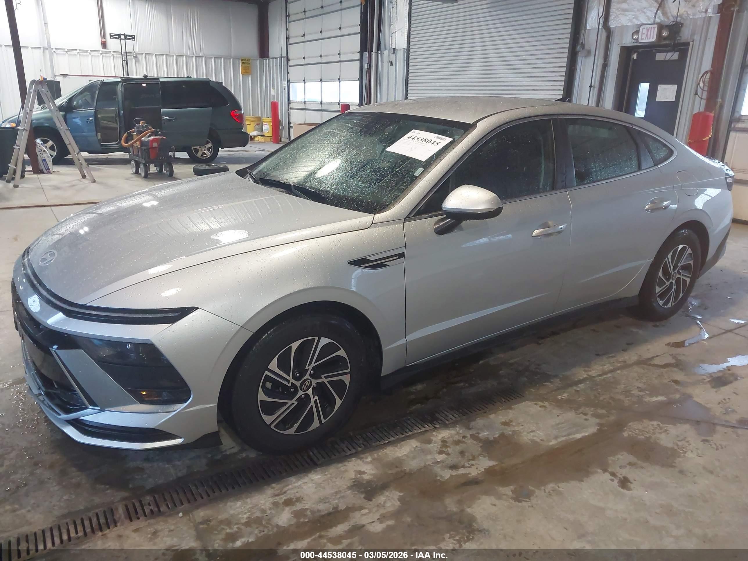 HYUNDAI SONATA image 2