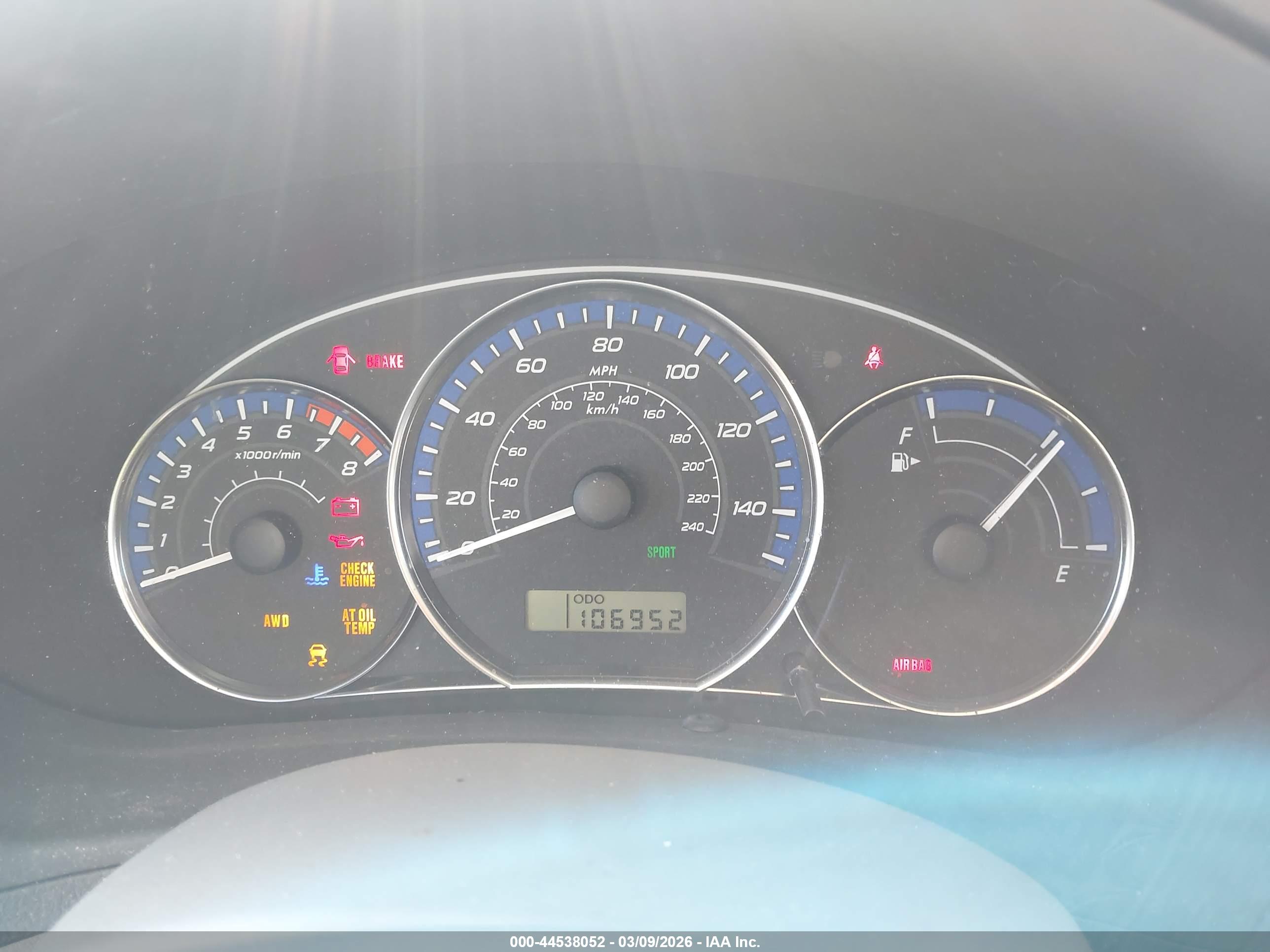 SUBARU FORESTER image 7