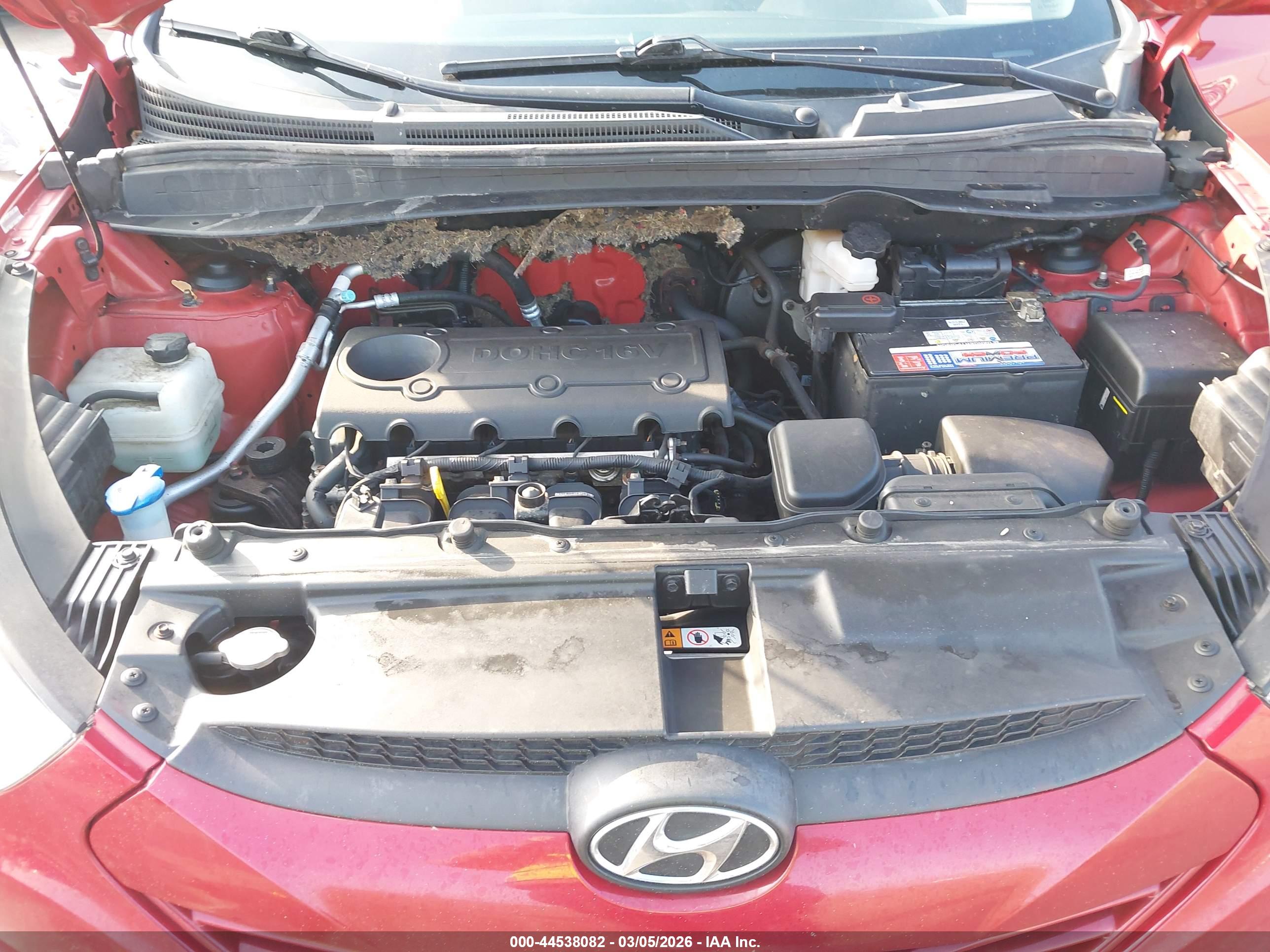 HYUNDAI TUCSON image 10