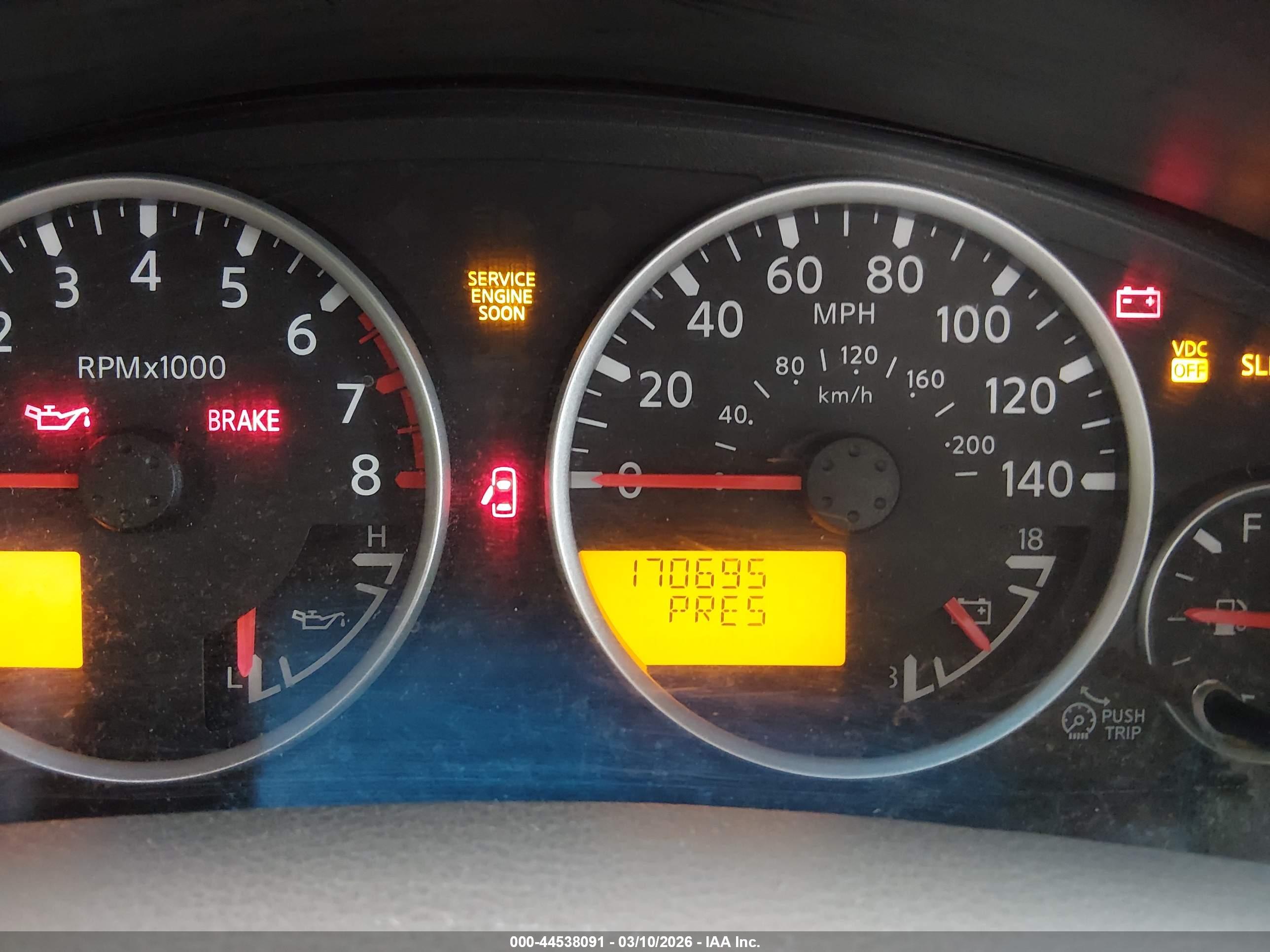 NISSAN PATHFINDER image 7
