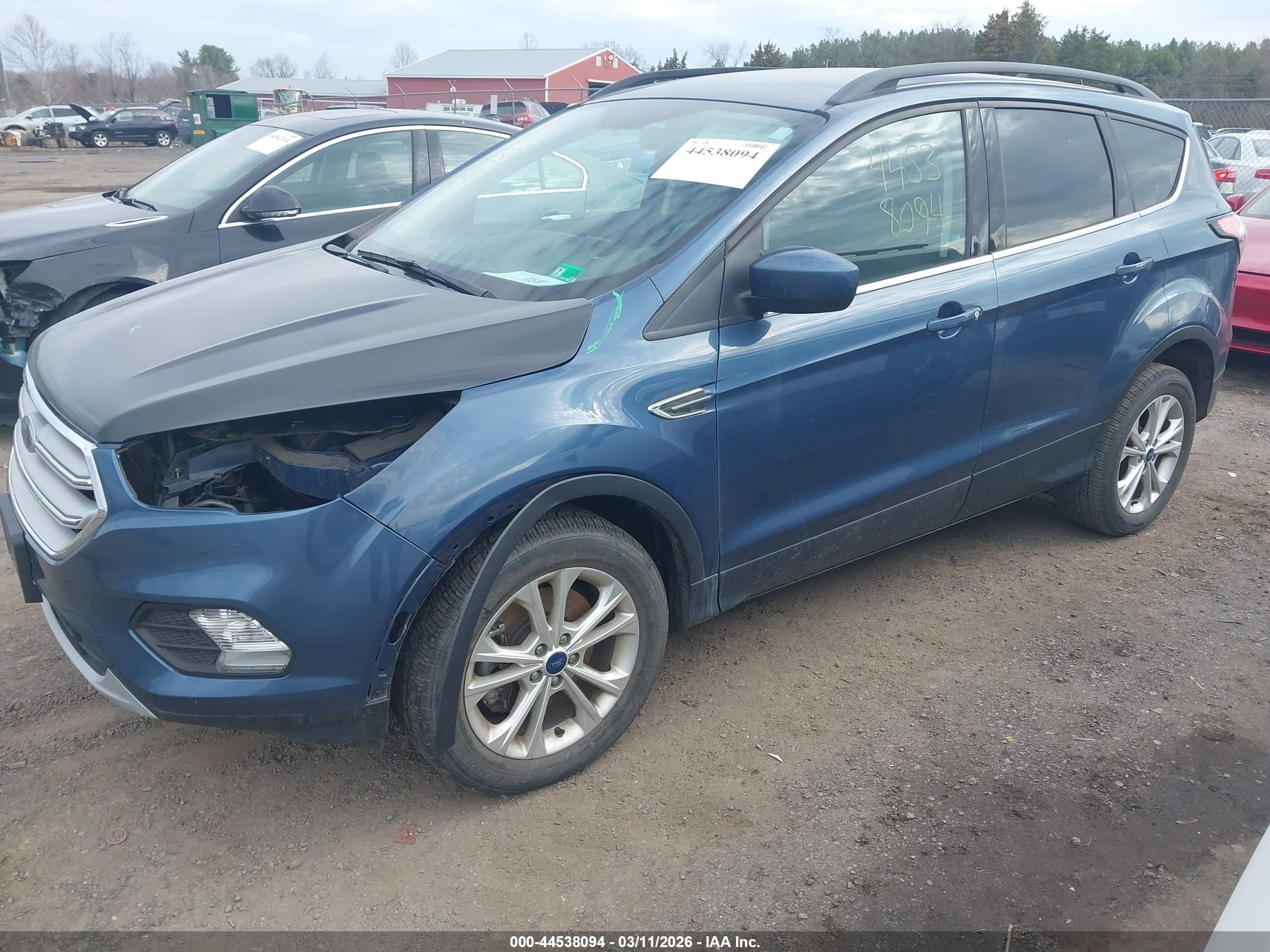 FORD ESCAPE image 2