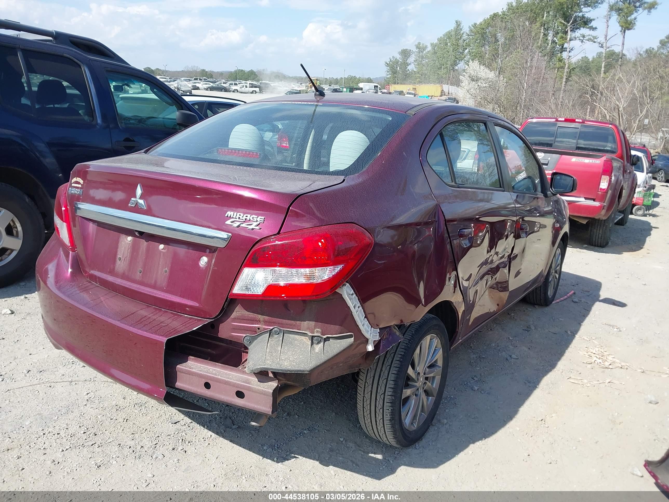 MITSUBISHI MIRAGE image 4