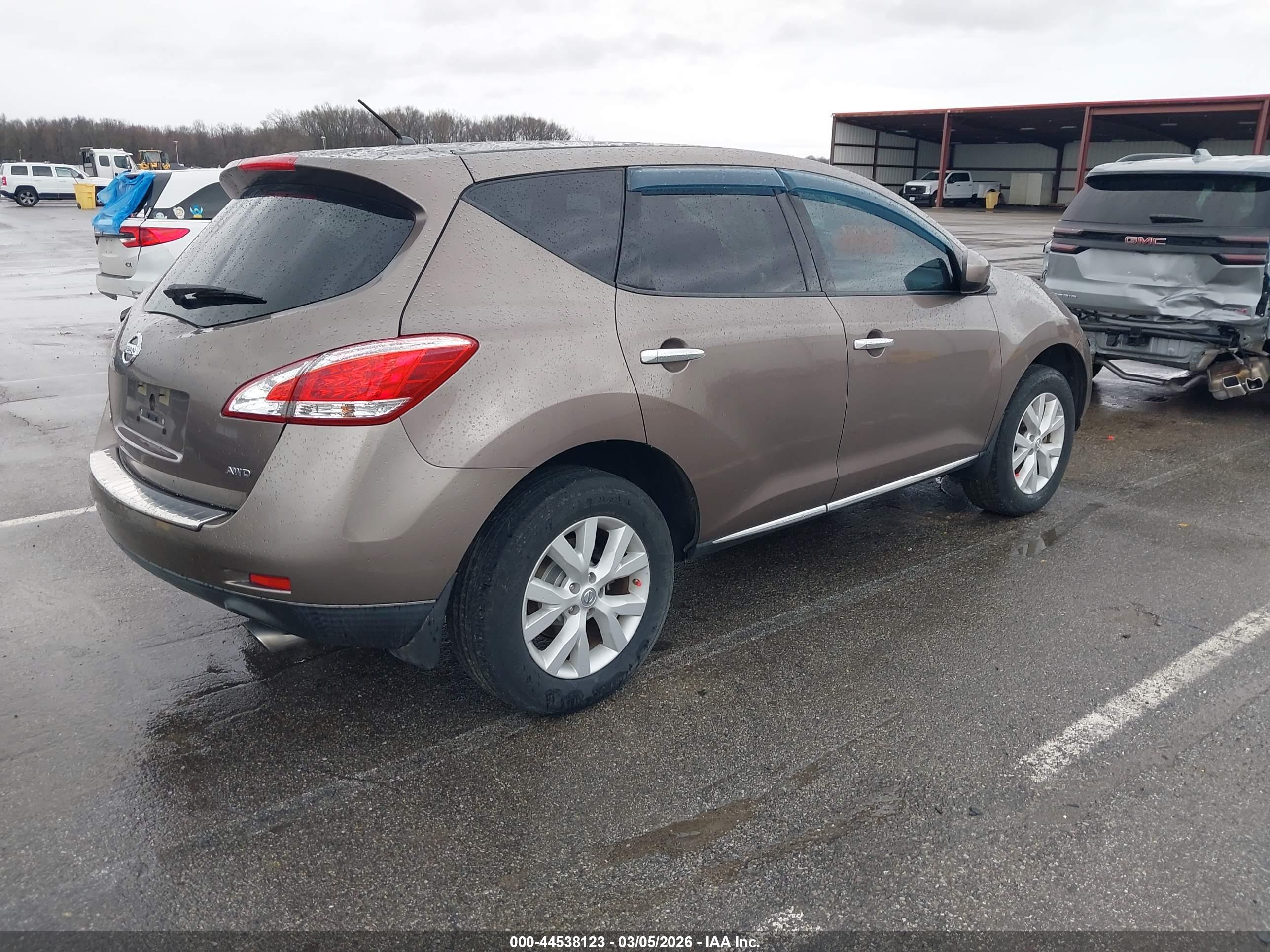 NISSAN MURANO image 4
