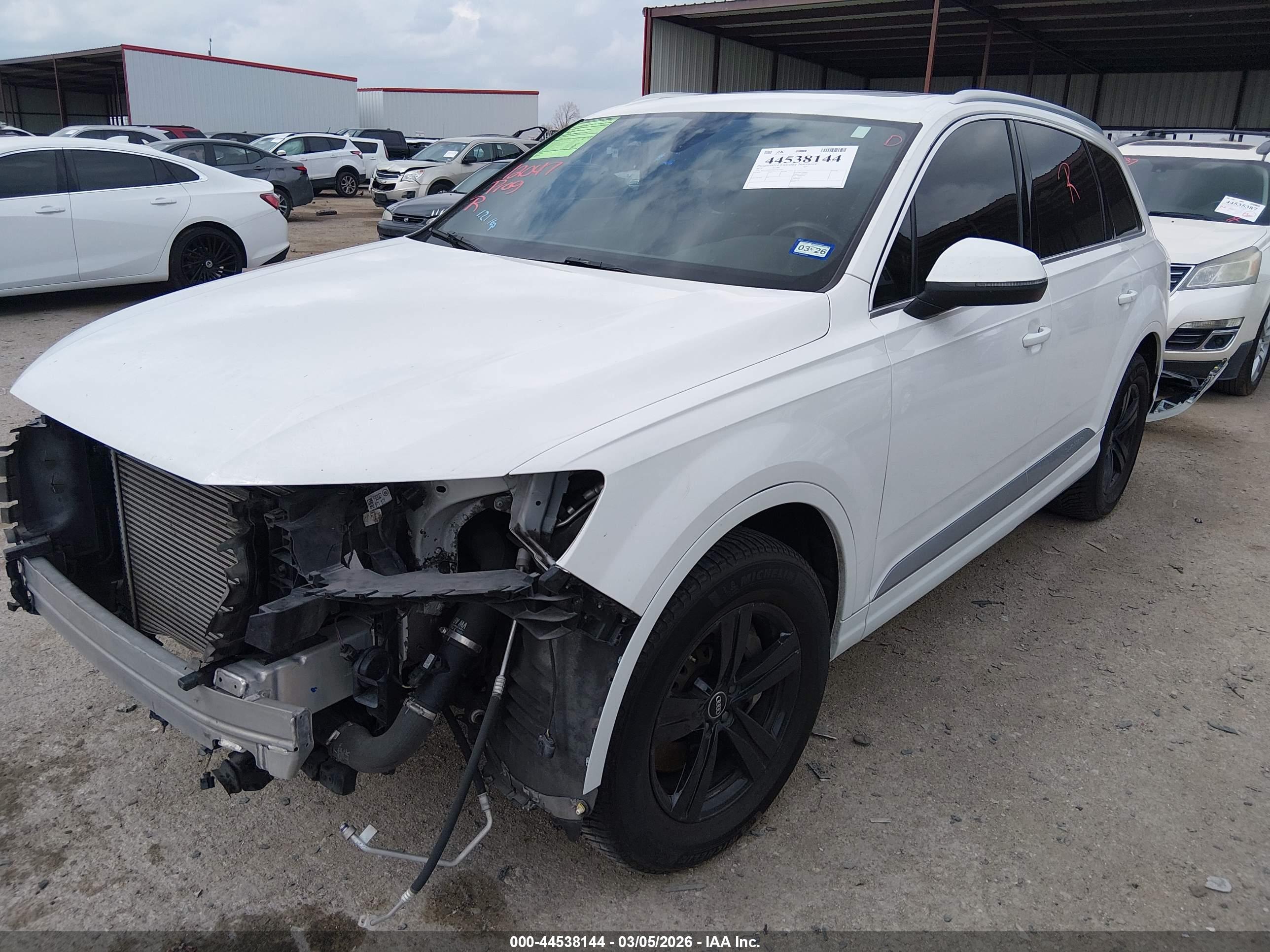 AUDI Q7 image 2