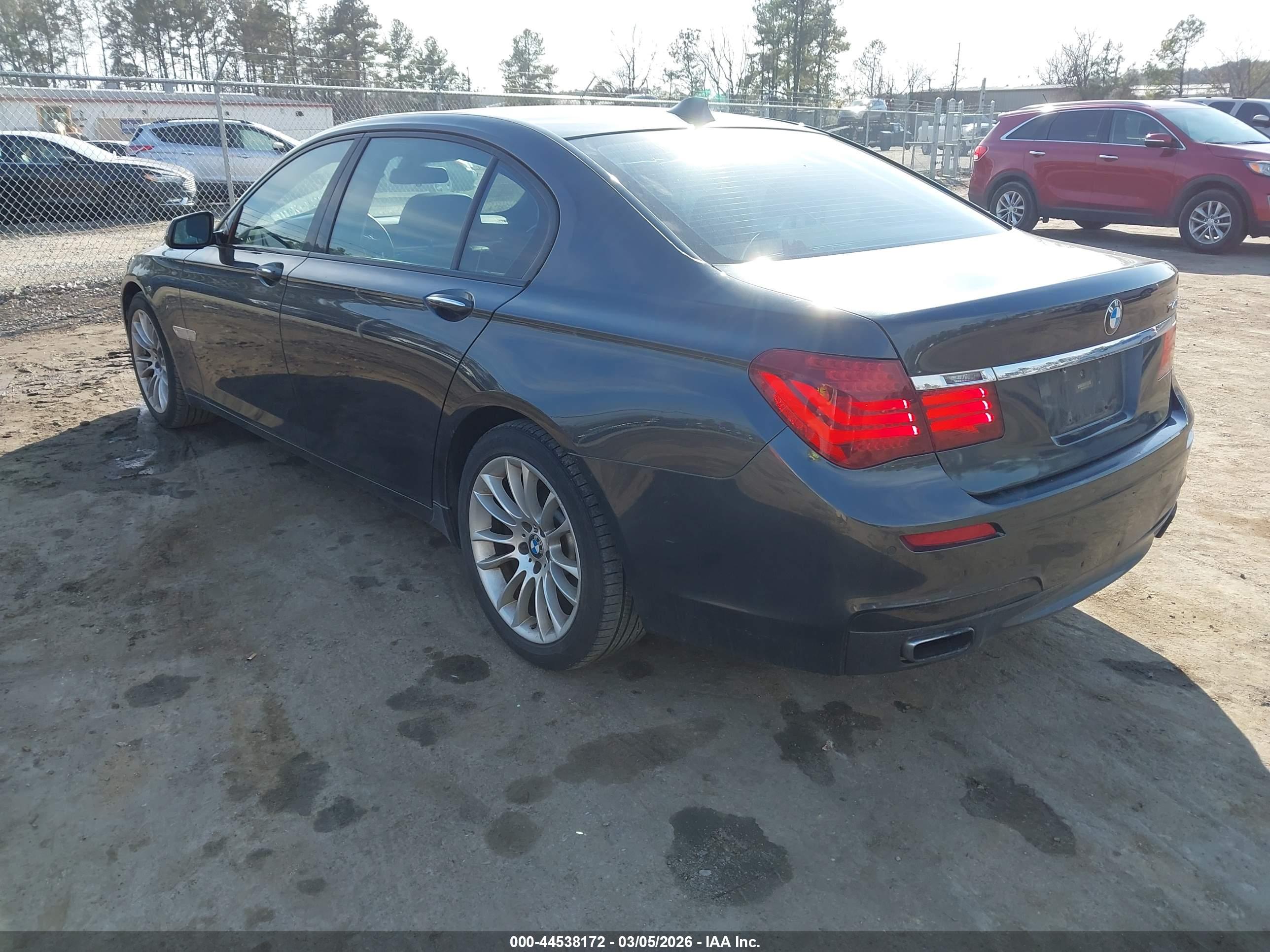 BMW 740LI image 3