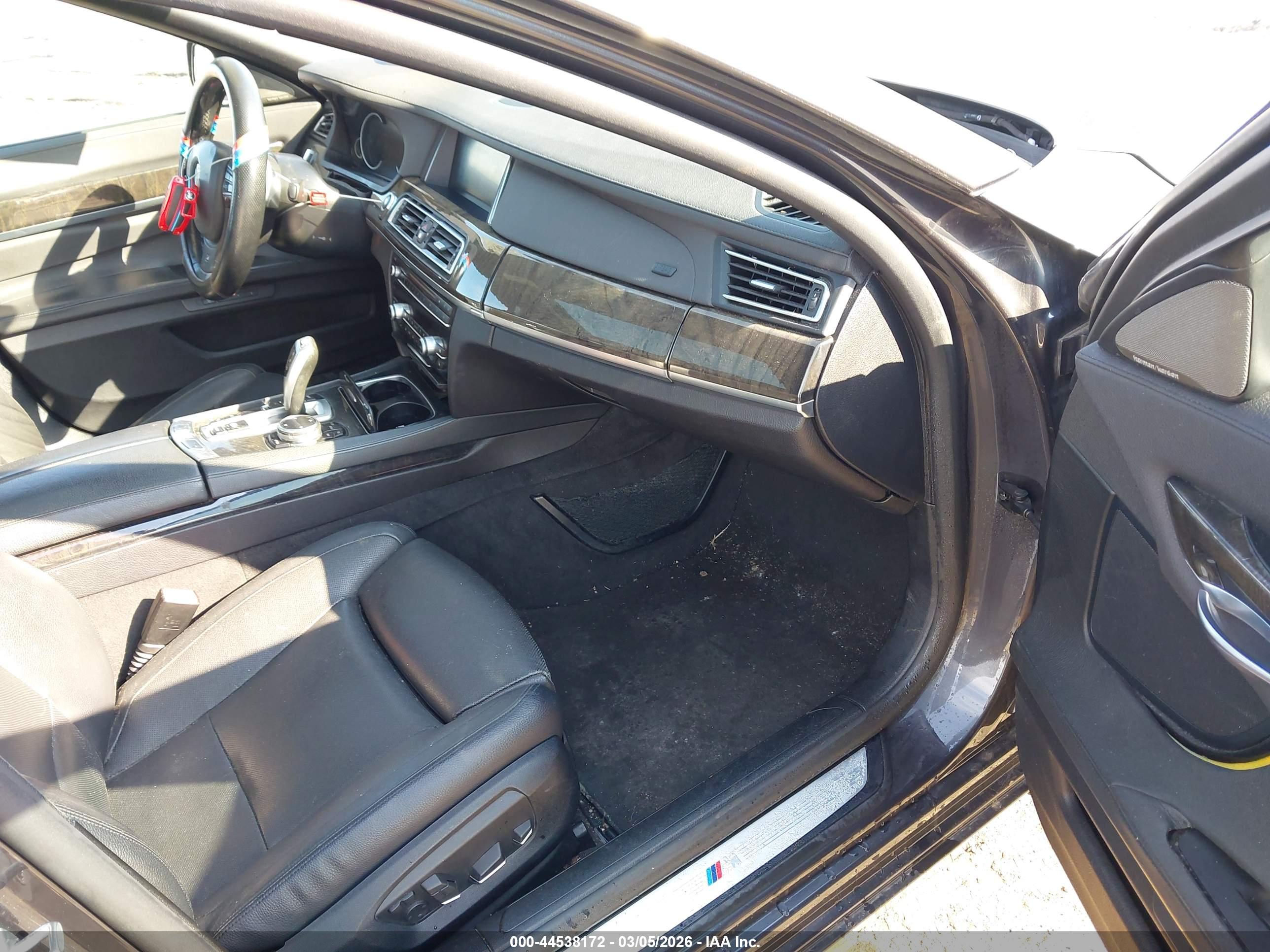 BMW 740LI image 5