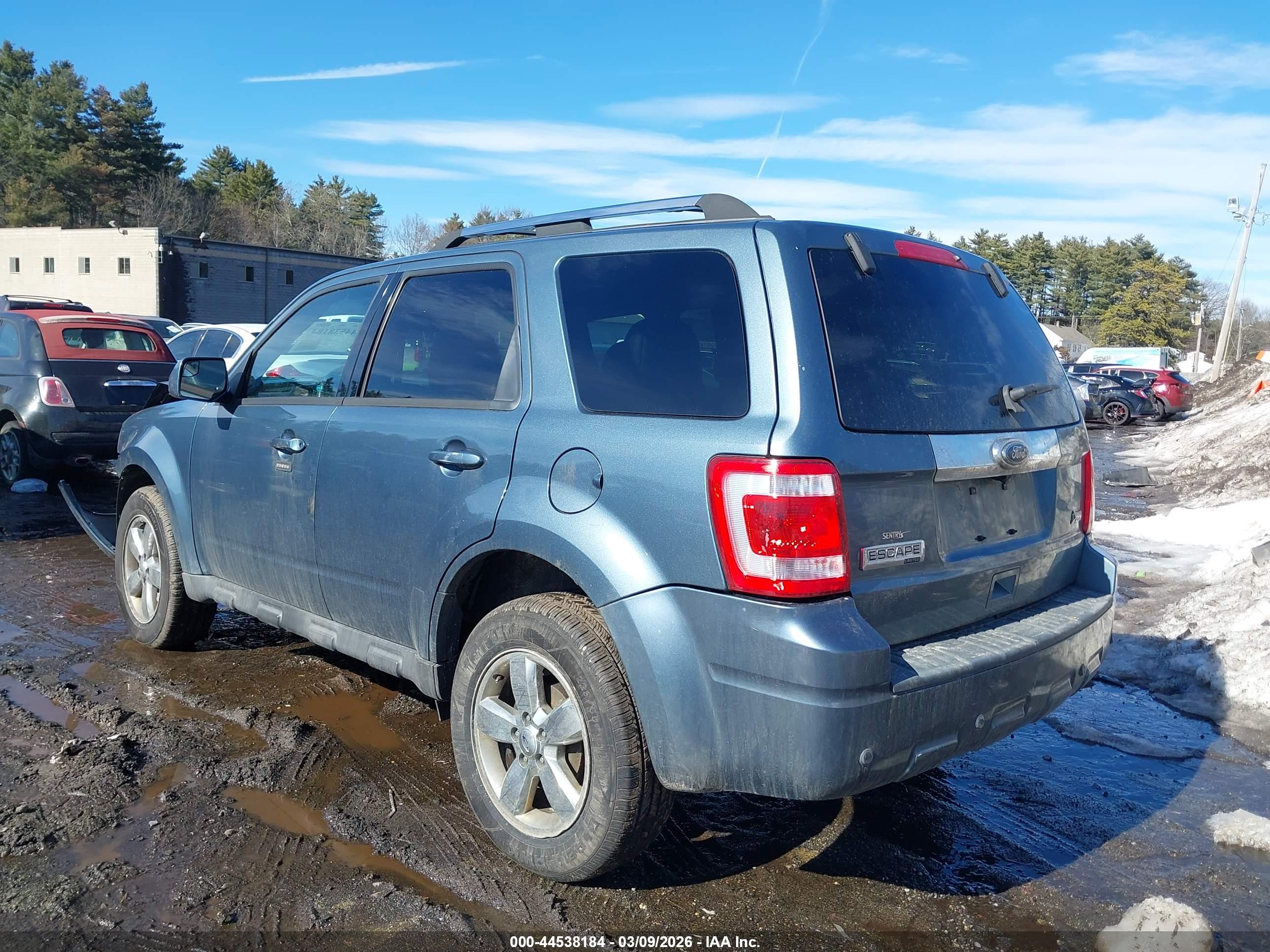 FORD ESCAPE image 3