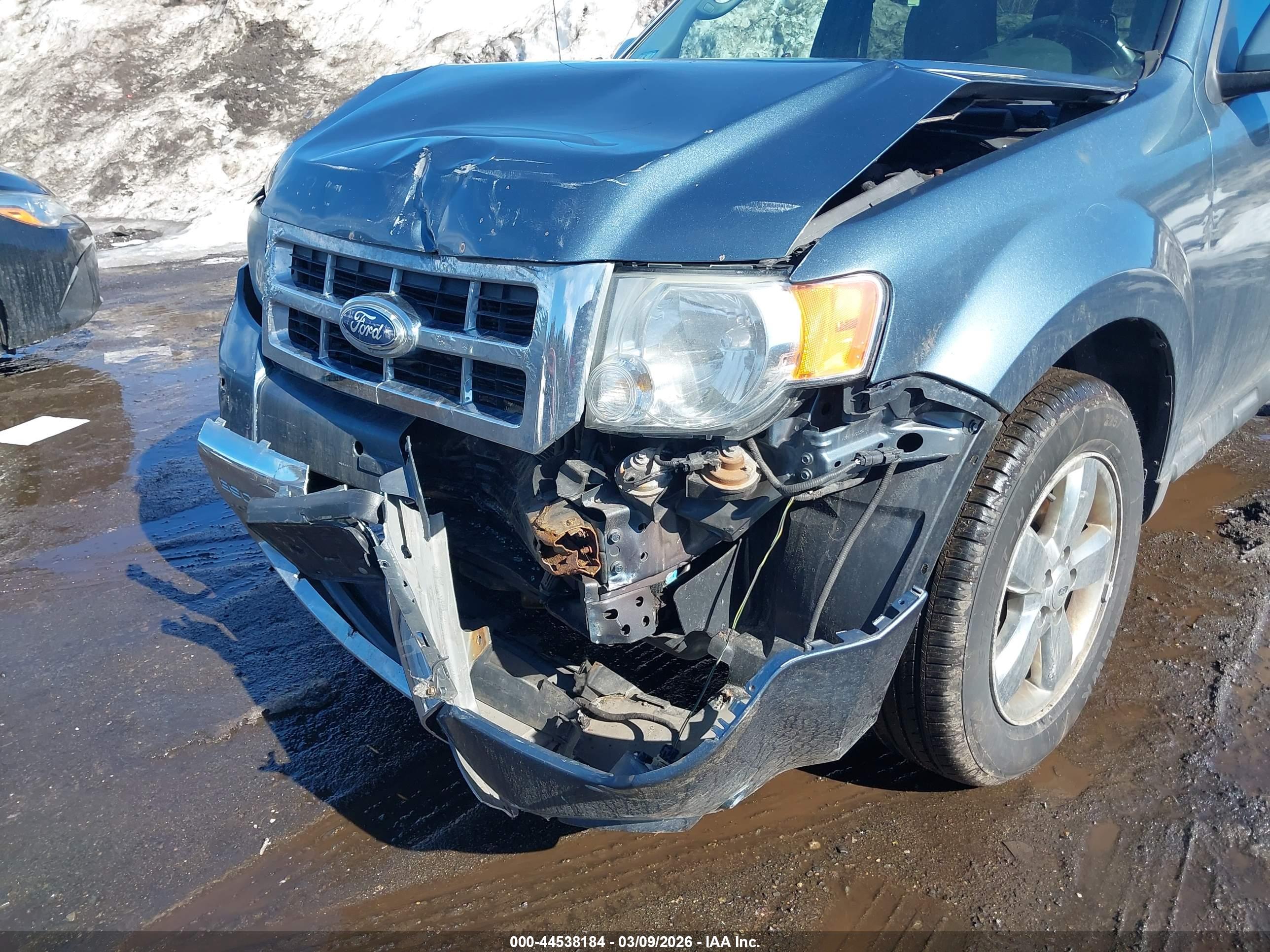 FORD ESCAPE image 6