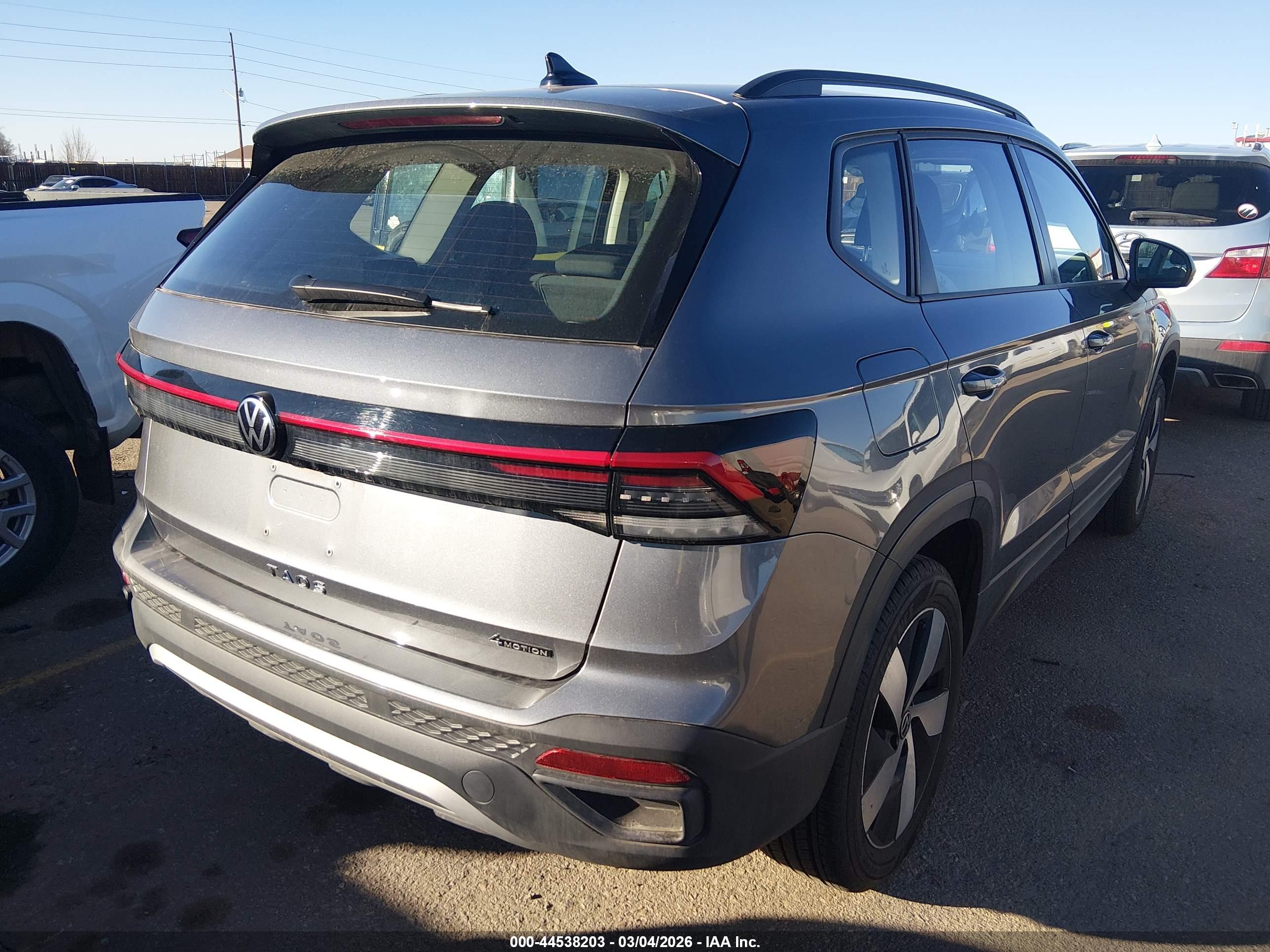 VOLKSWAGEN TAOS image 4